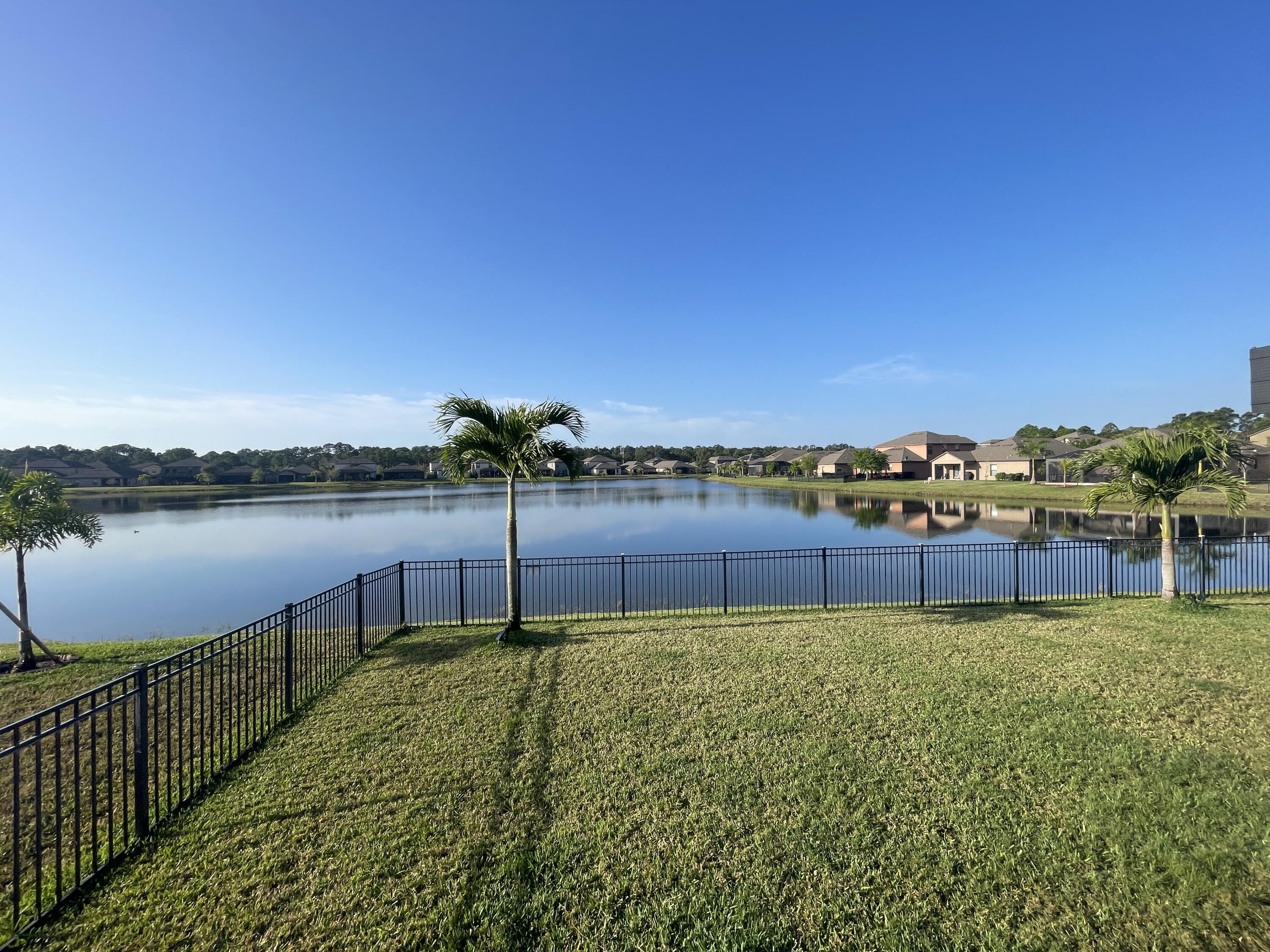 1724 Musgrass Circle