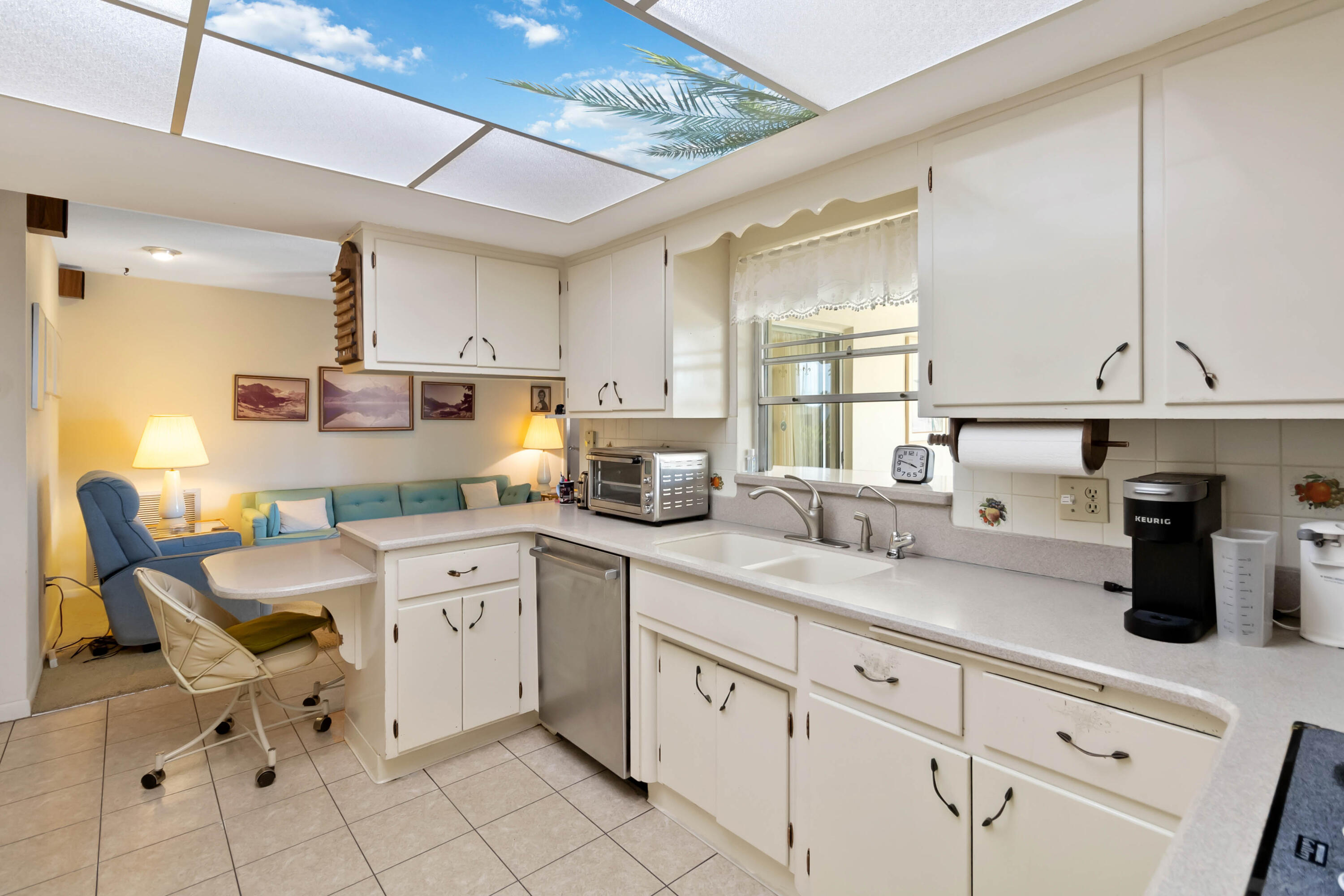 665 Redwood Court