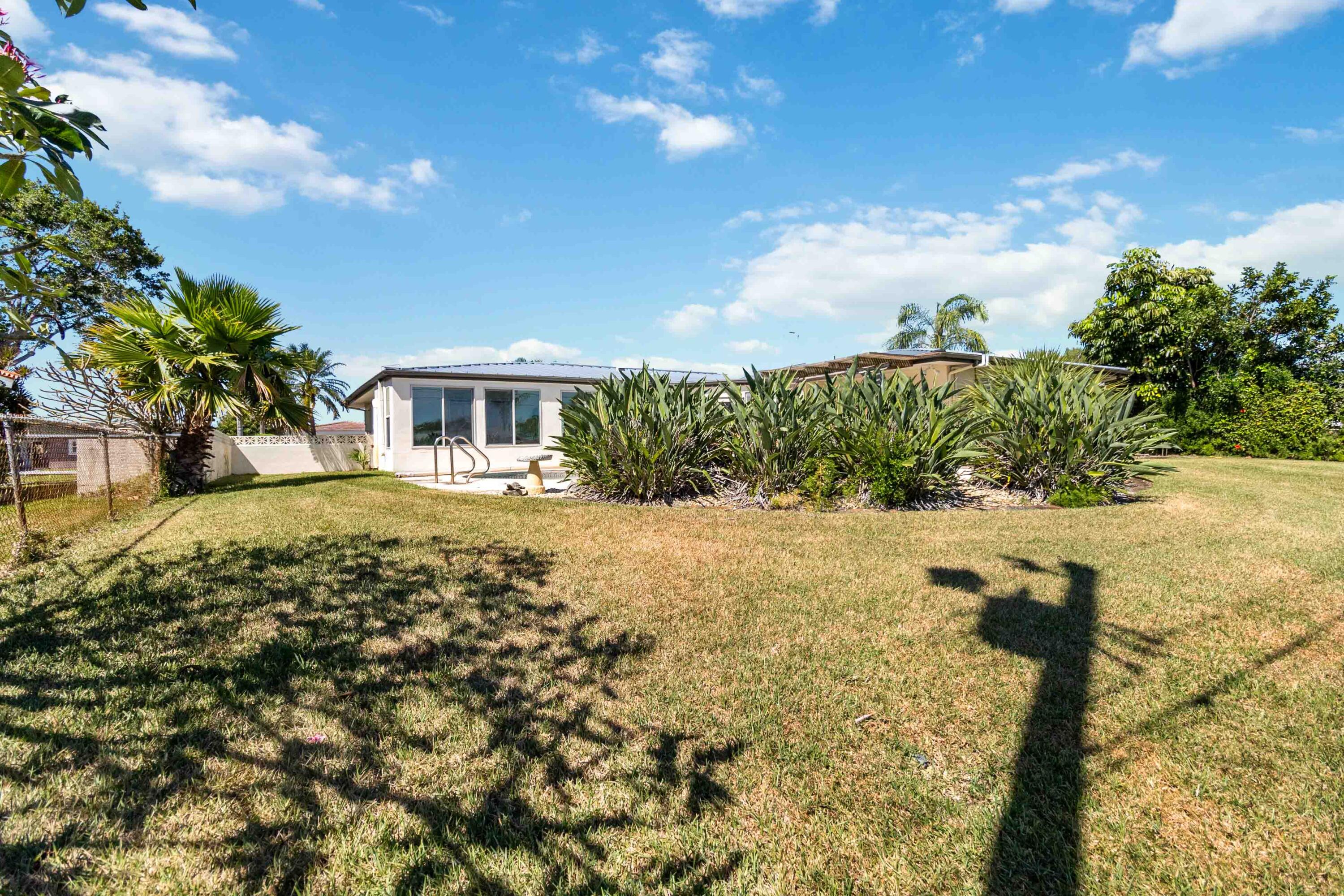 665 Redwood Court
