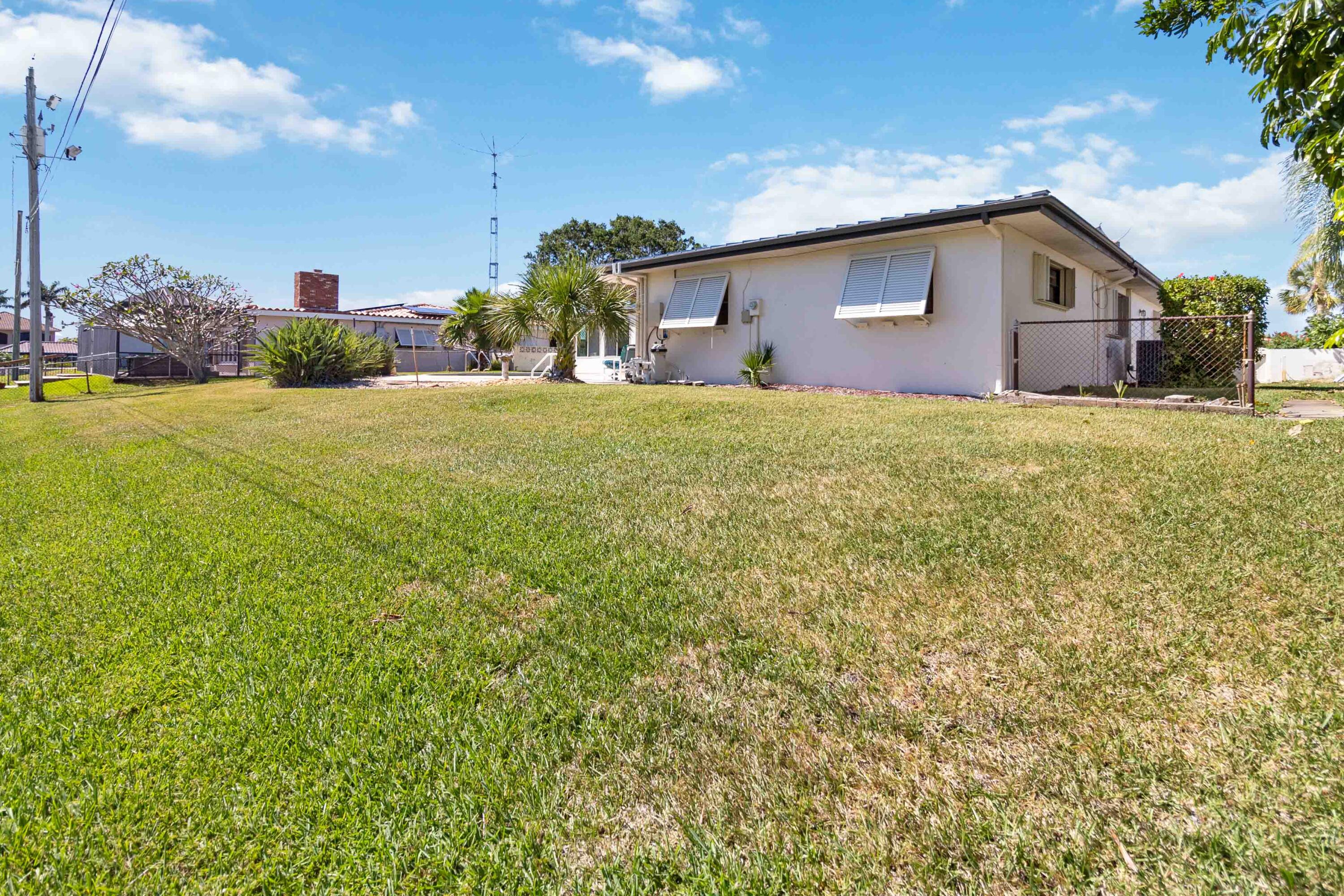 665 Redwood Court