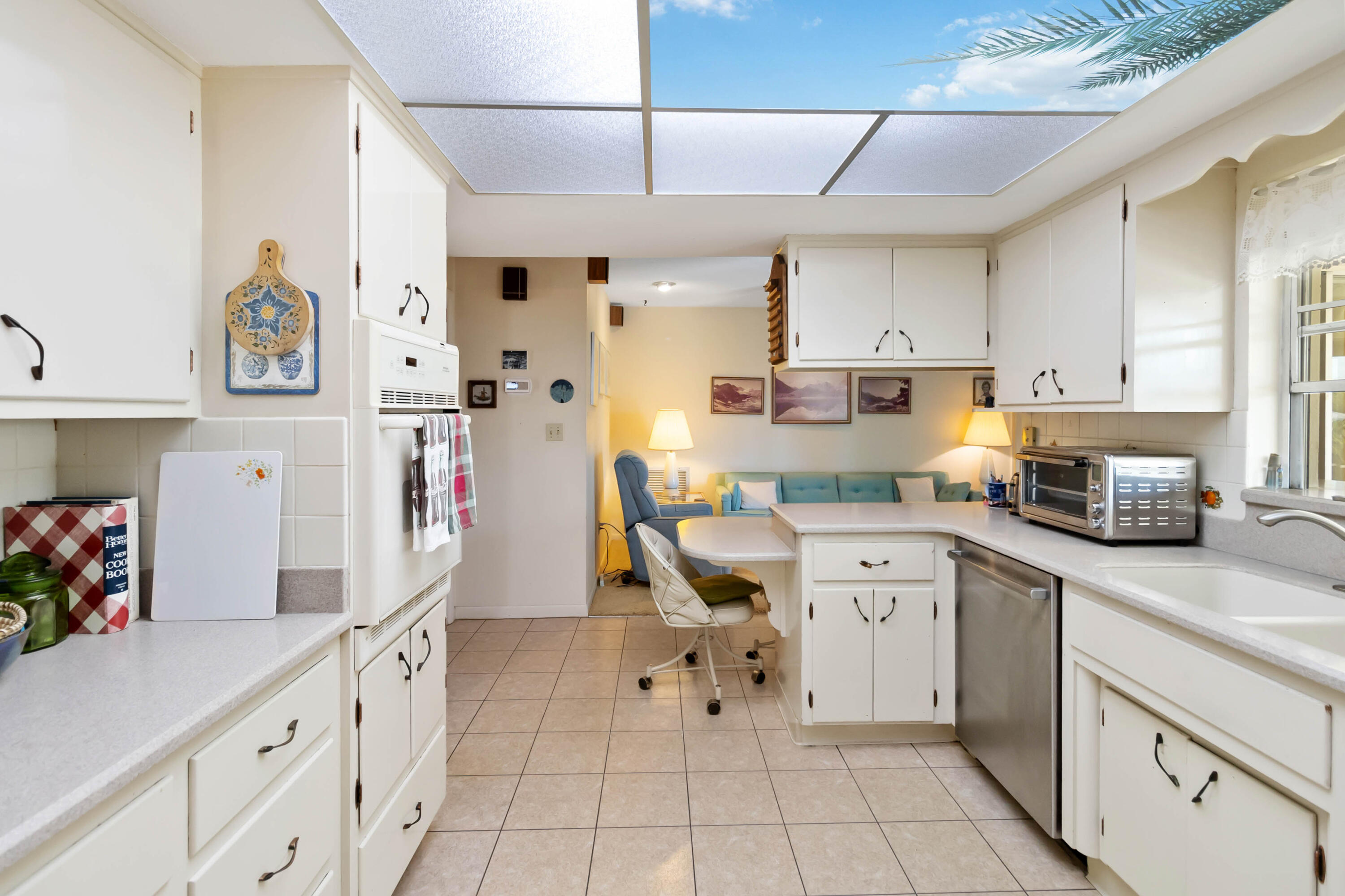665 Redwood Court