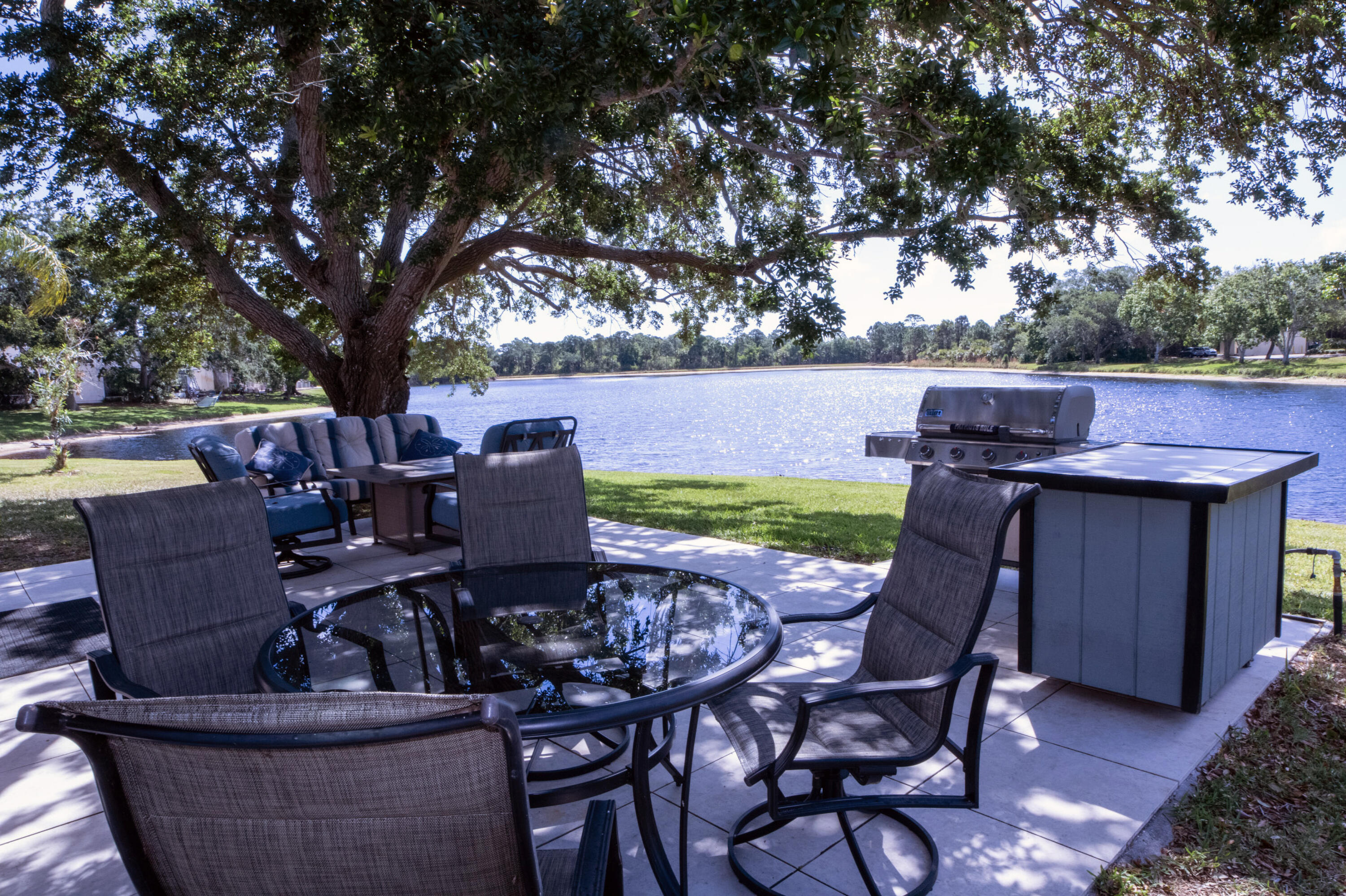 6828 Whitetail Court