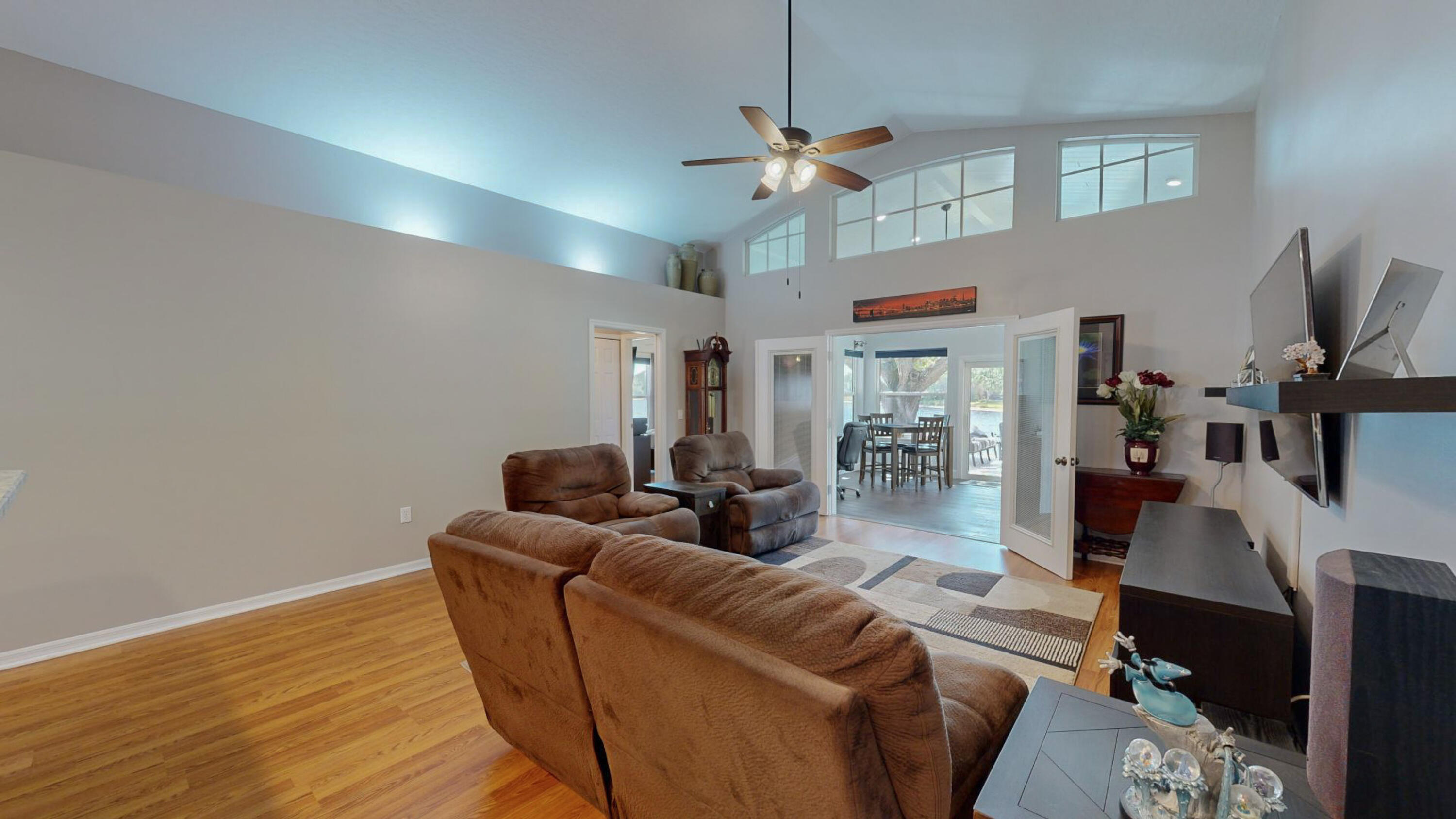 6828 Whitetail Court