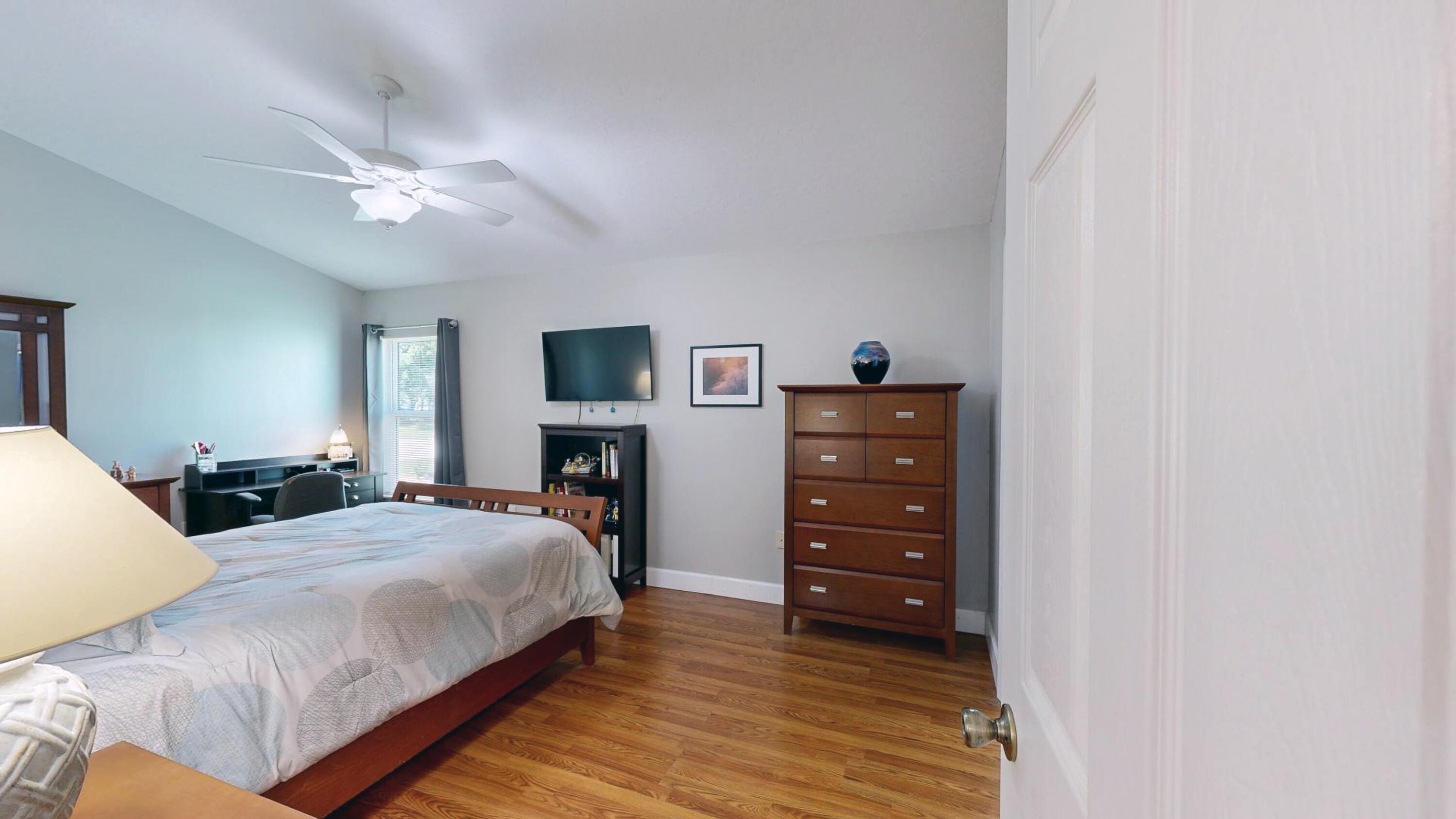 6828 Whitetail Court