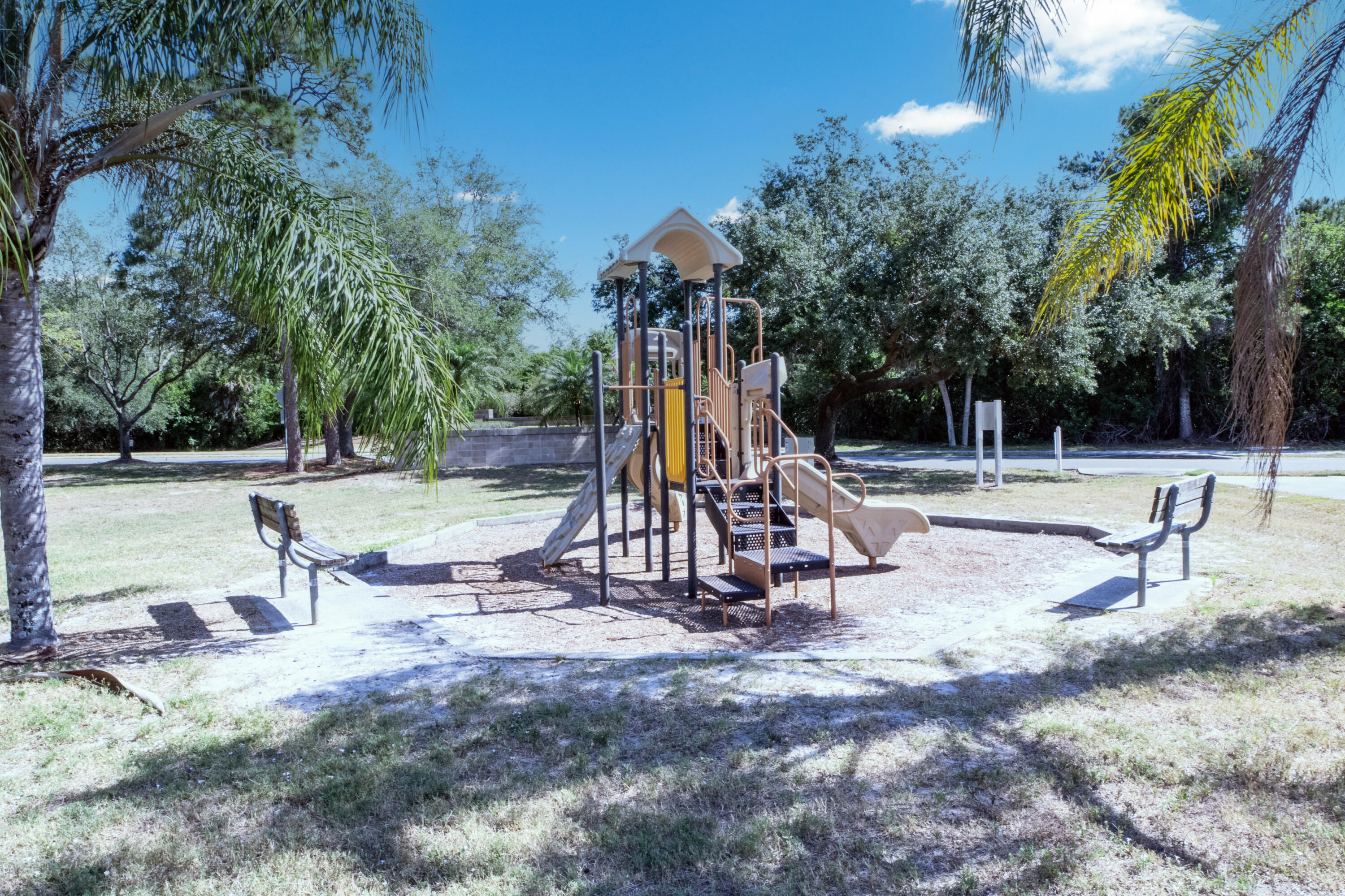 6828 Whitetail Court