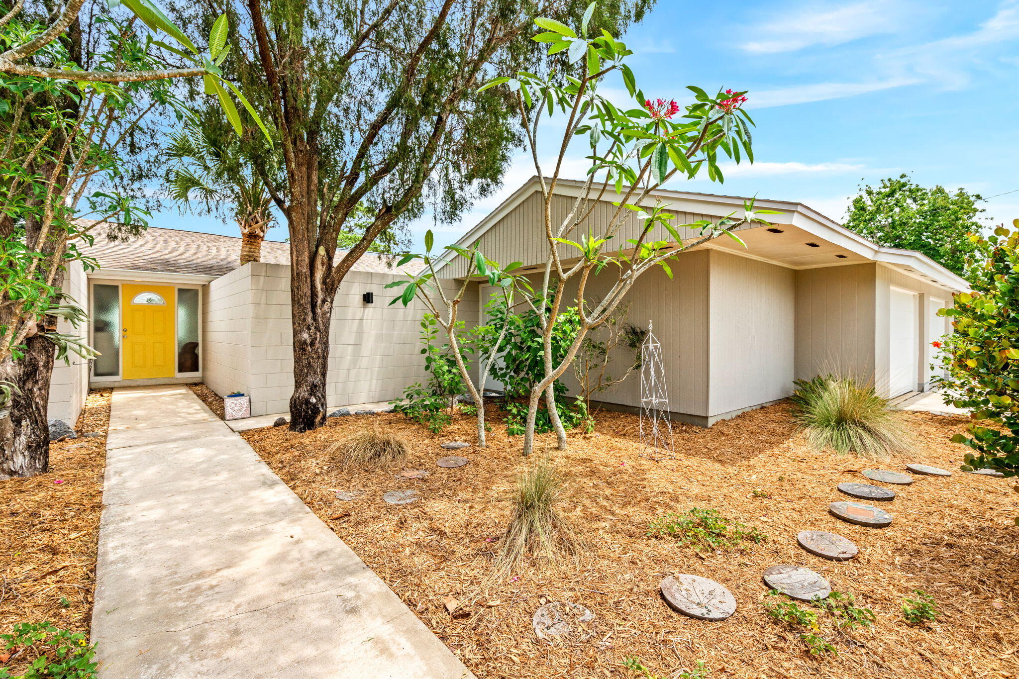 932 Brunswick Lane