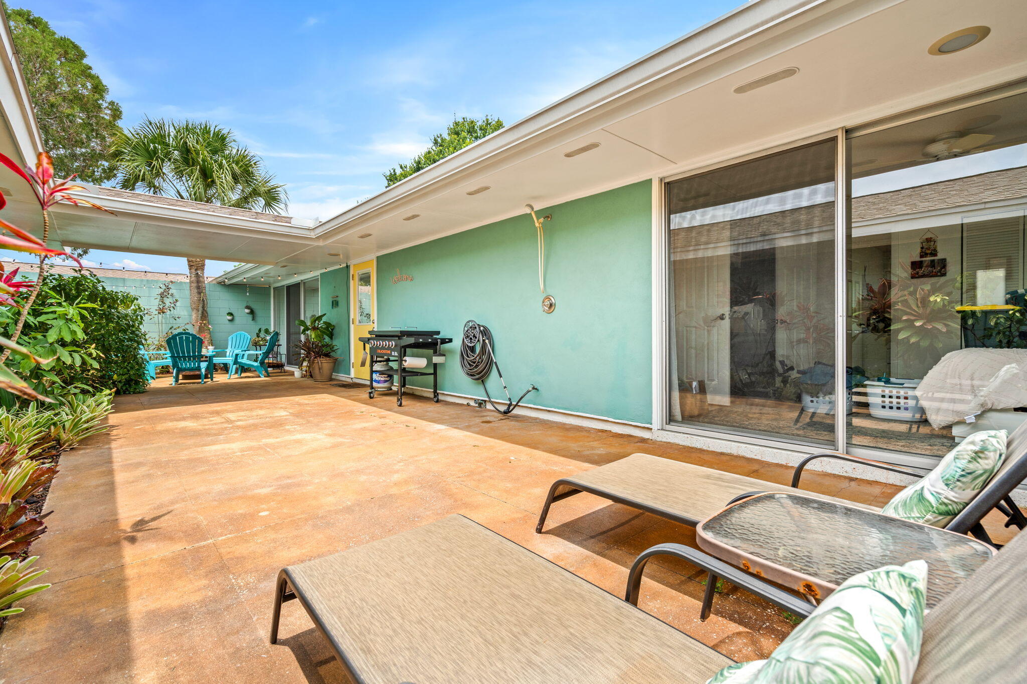 932 Brunswick Lane