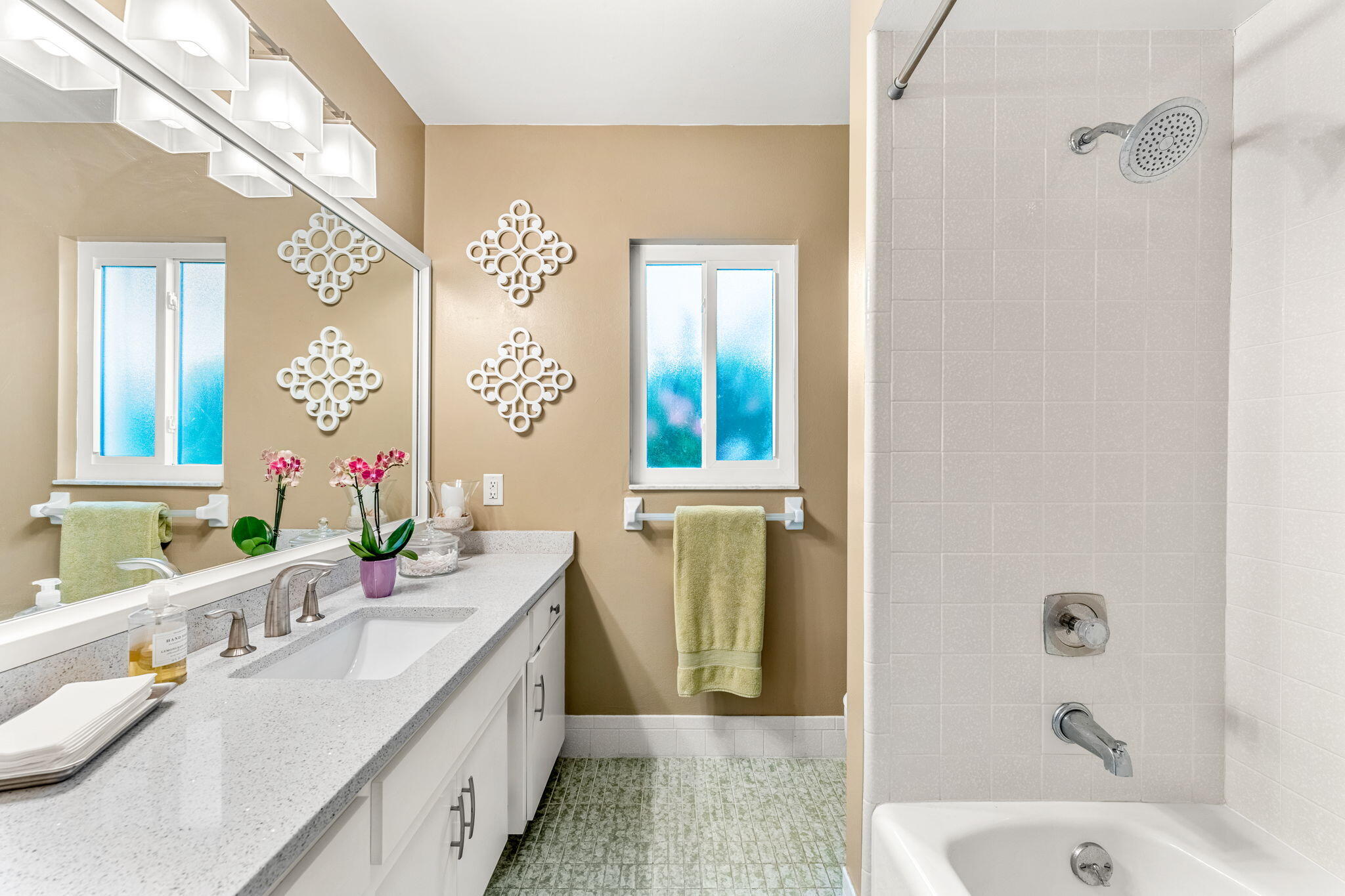 422 St. Lucia Court