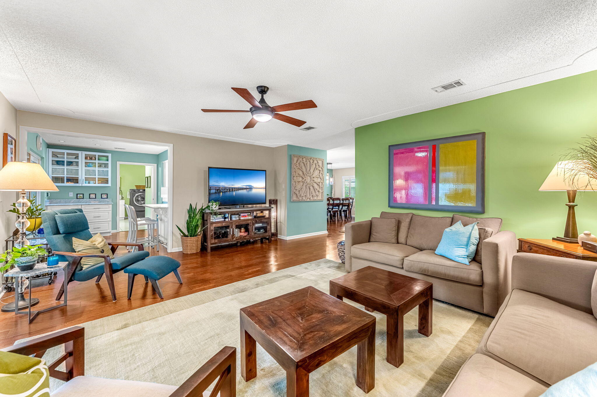 422 St. Lucia Court