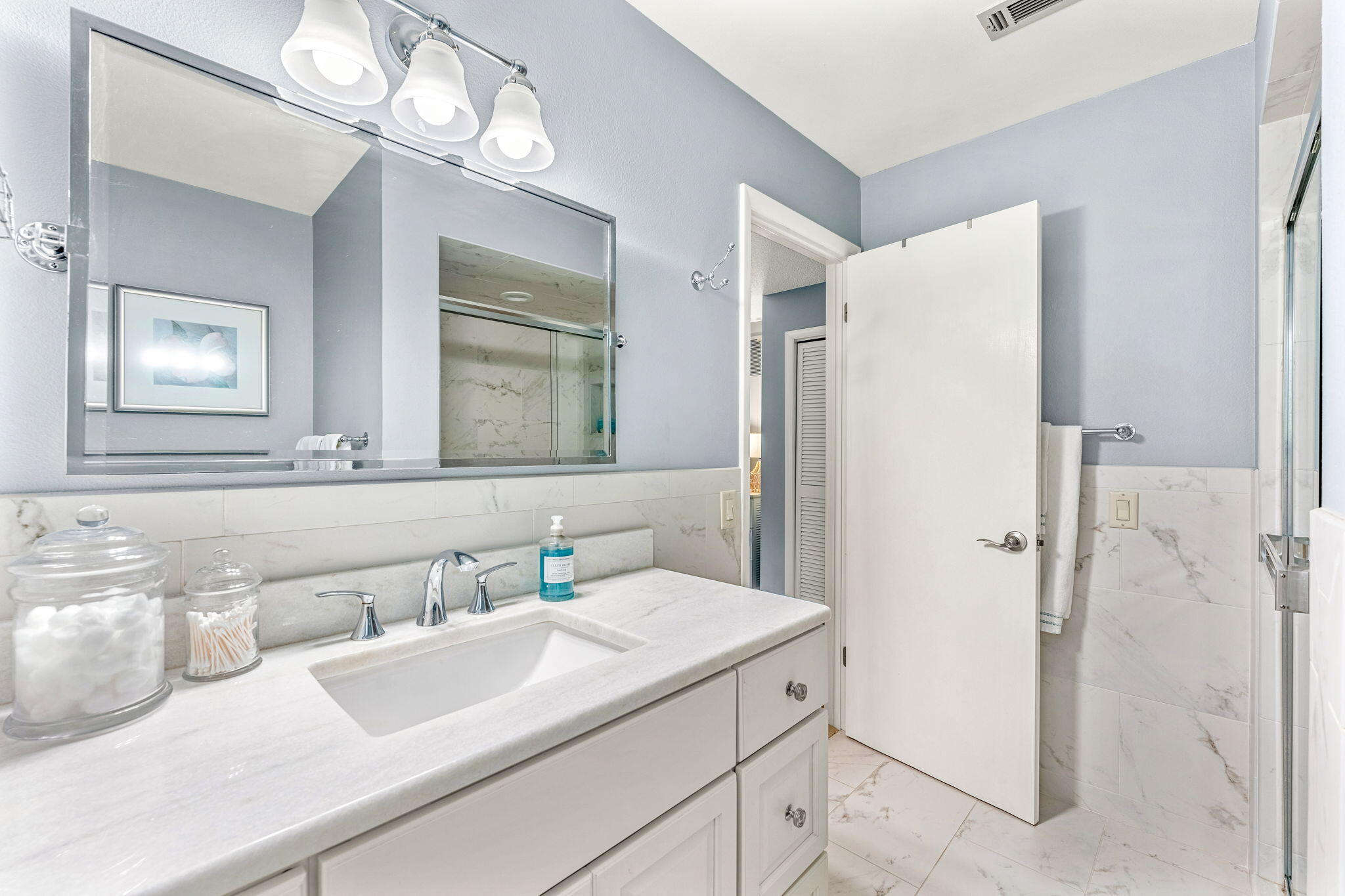422 St. Lucia Court