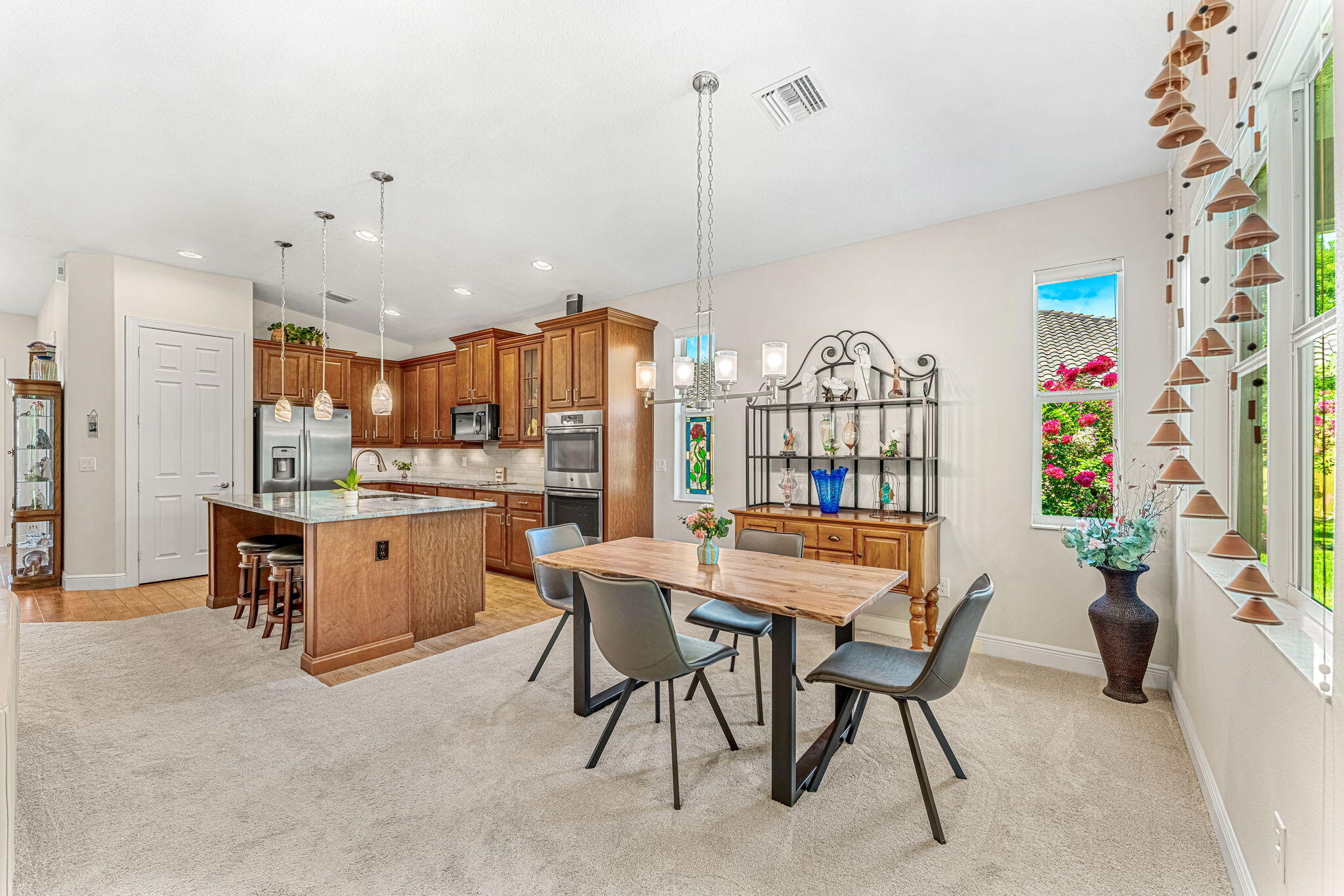 7663 Fieldstone Ranch Square