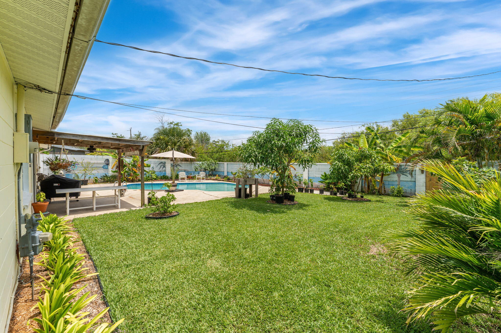 4945 Cocoanut Drive
