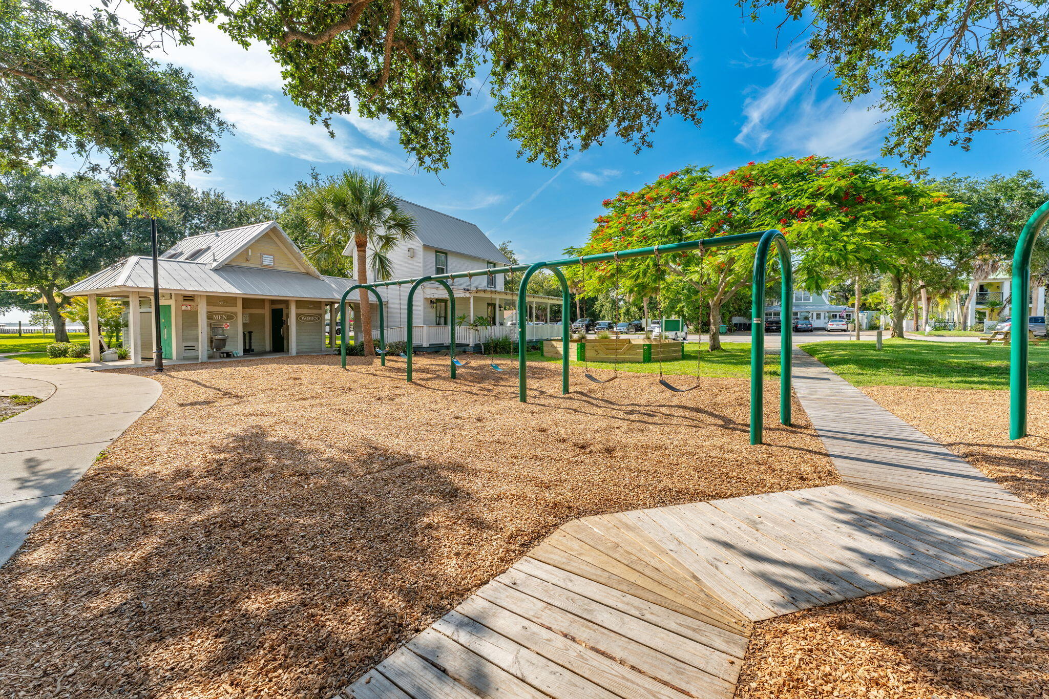 303 Hibiscus Trail