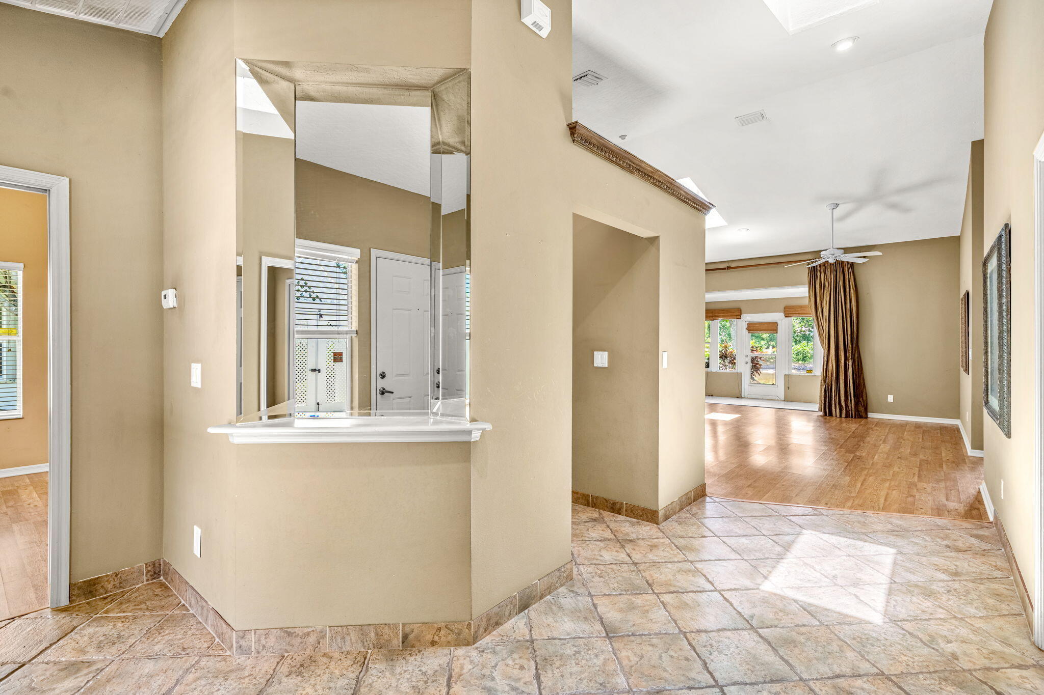 874 Oakwood Drive