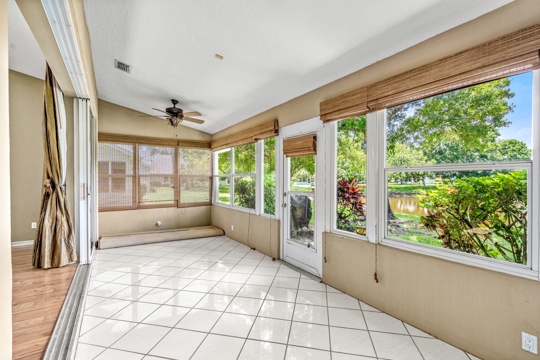 874 Oakwood Drive