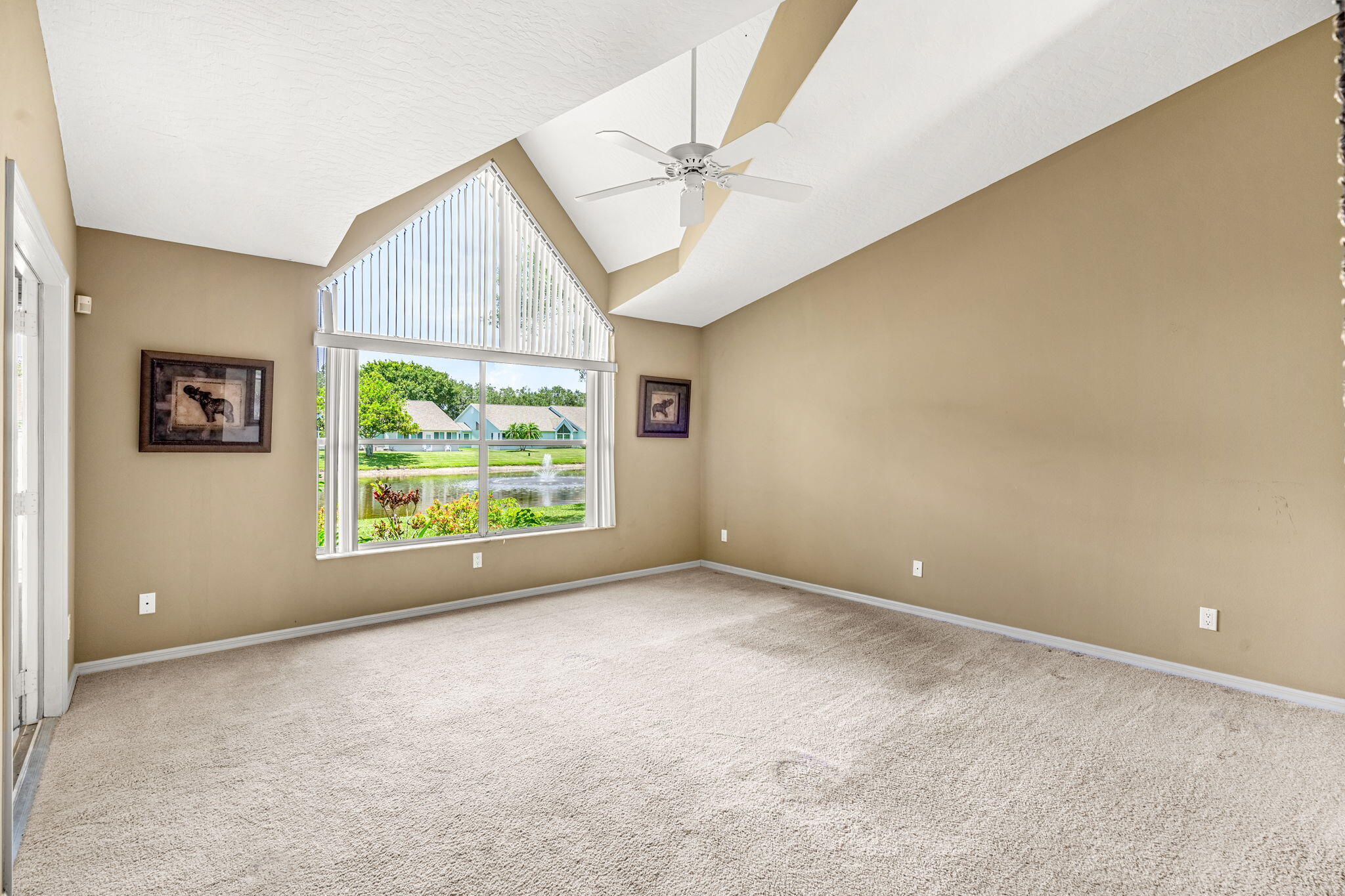 874 Oakwood Drive