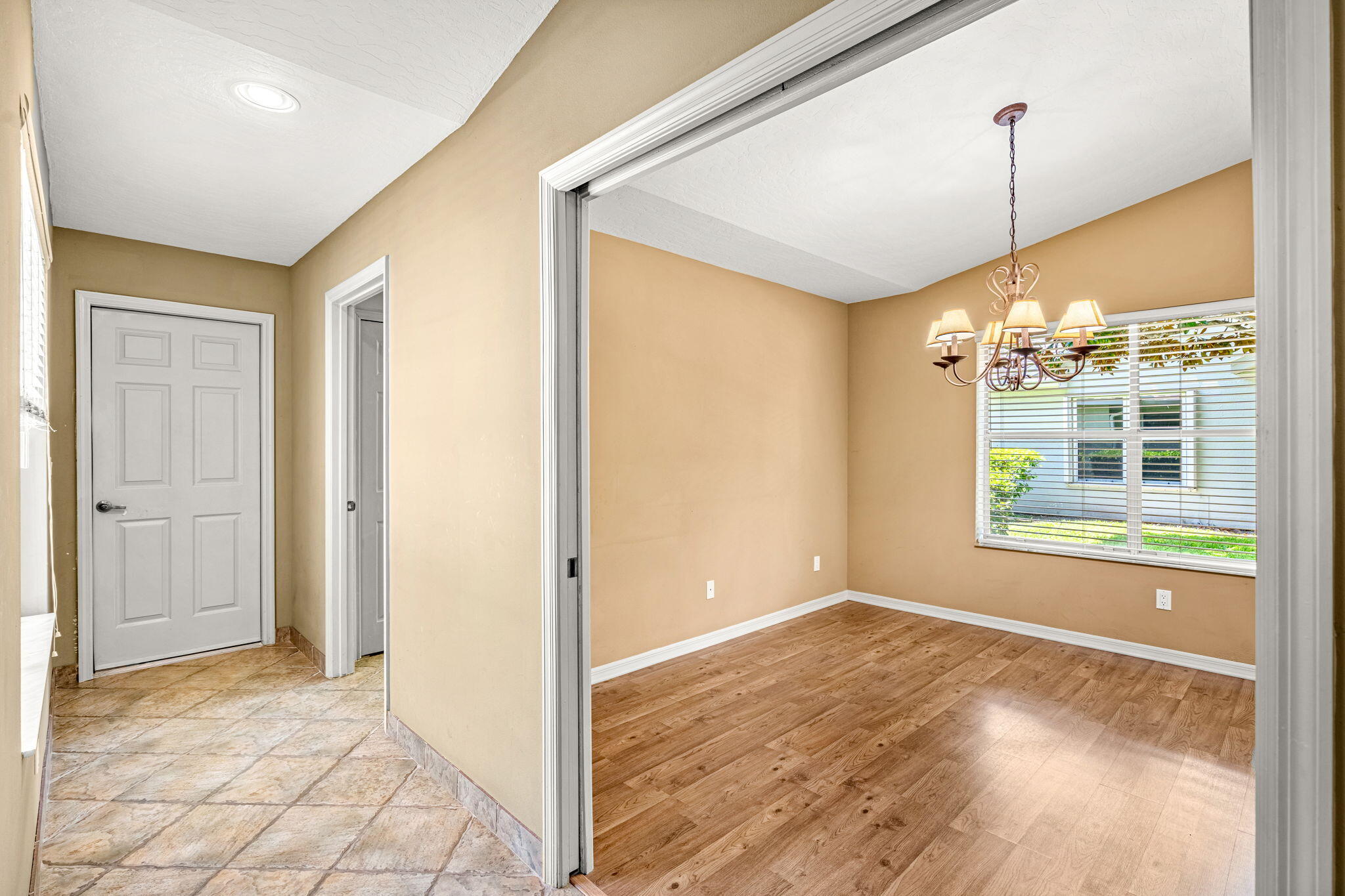 874 Oakwood Drive