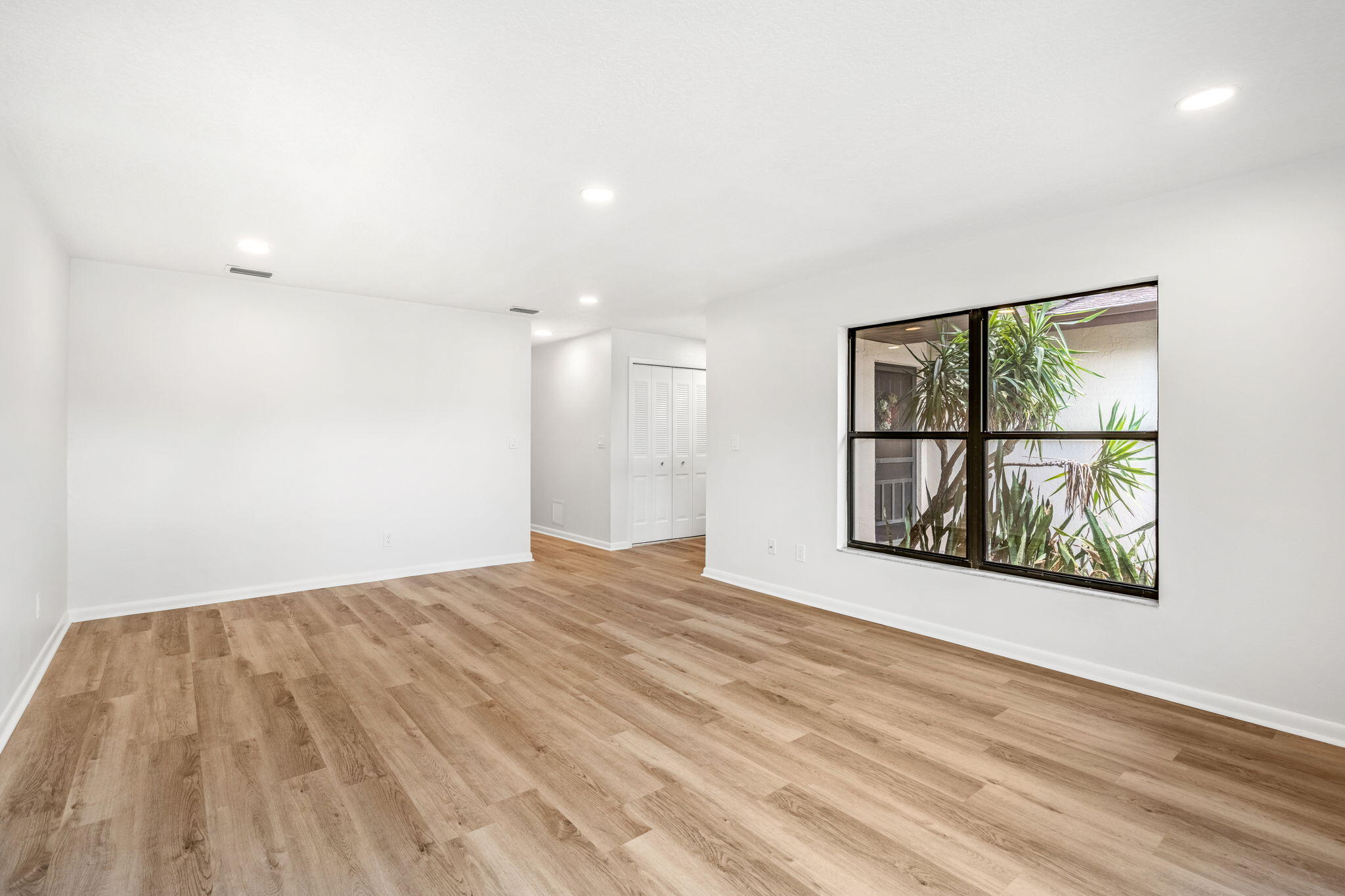 710 Myrtlewood Lane