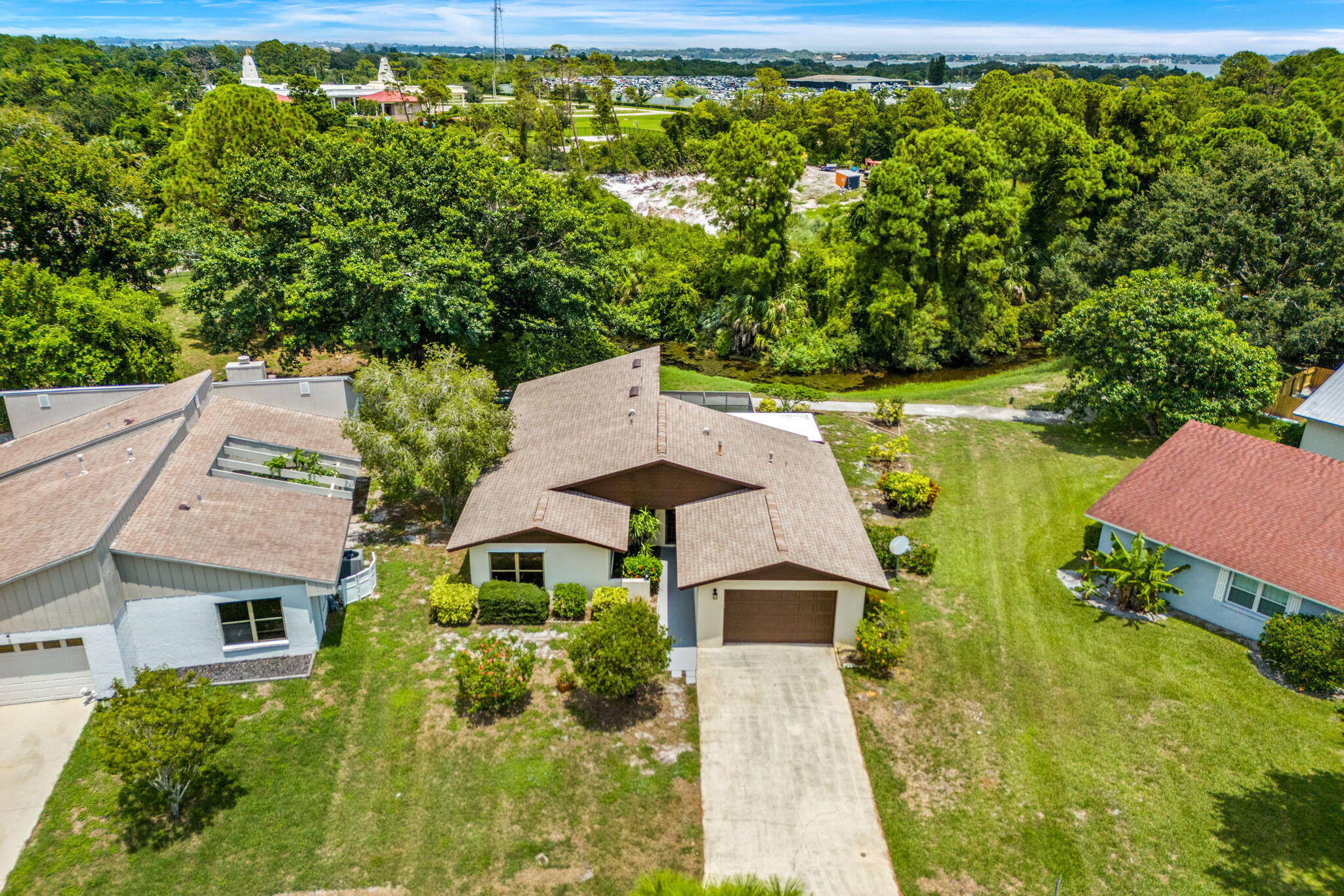 710 Myrtlewood Lane