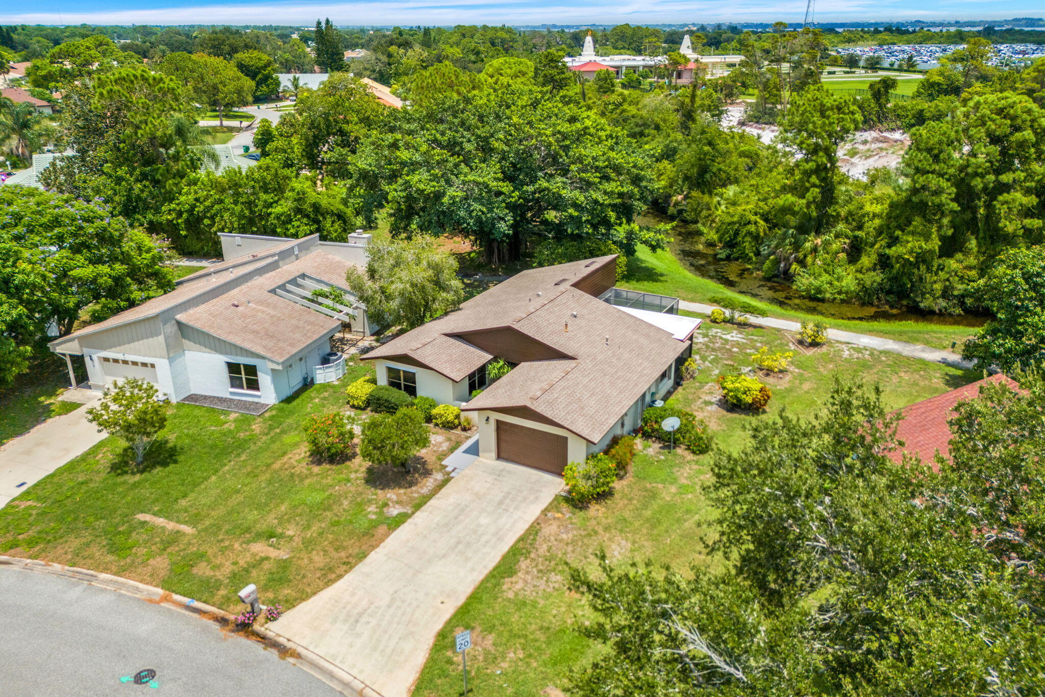 710 Myrtlewood Lane