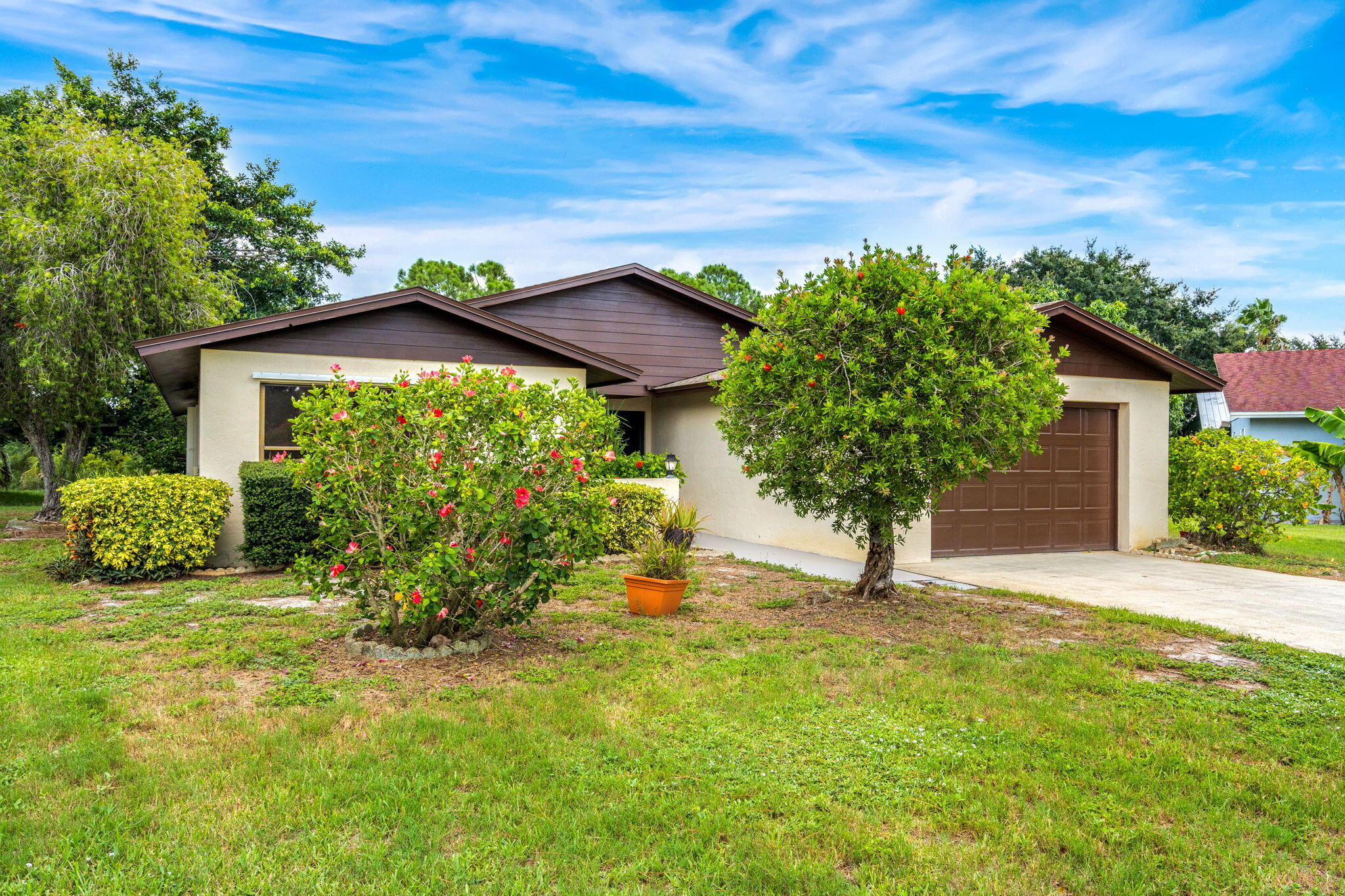 710 Myrtlewood Lane