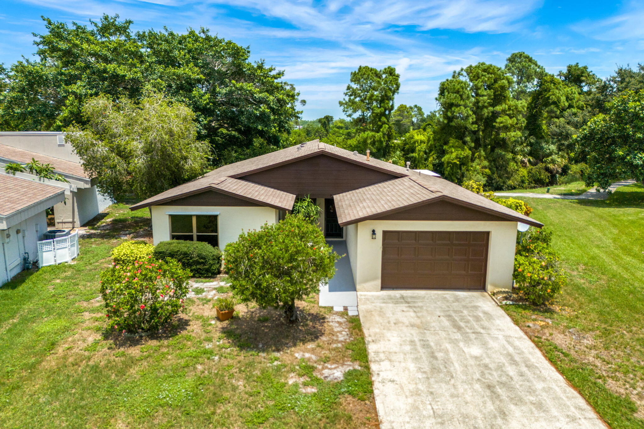 710 Myrtlewood Lane