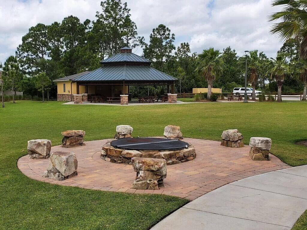 4024 Caladium Circle