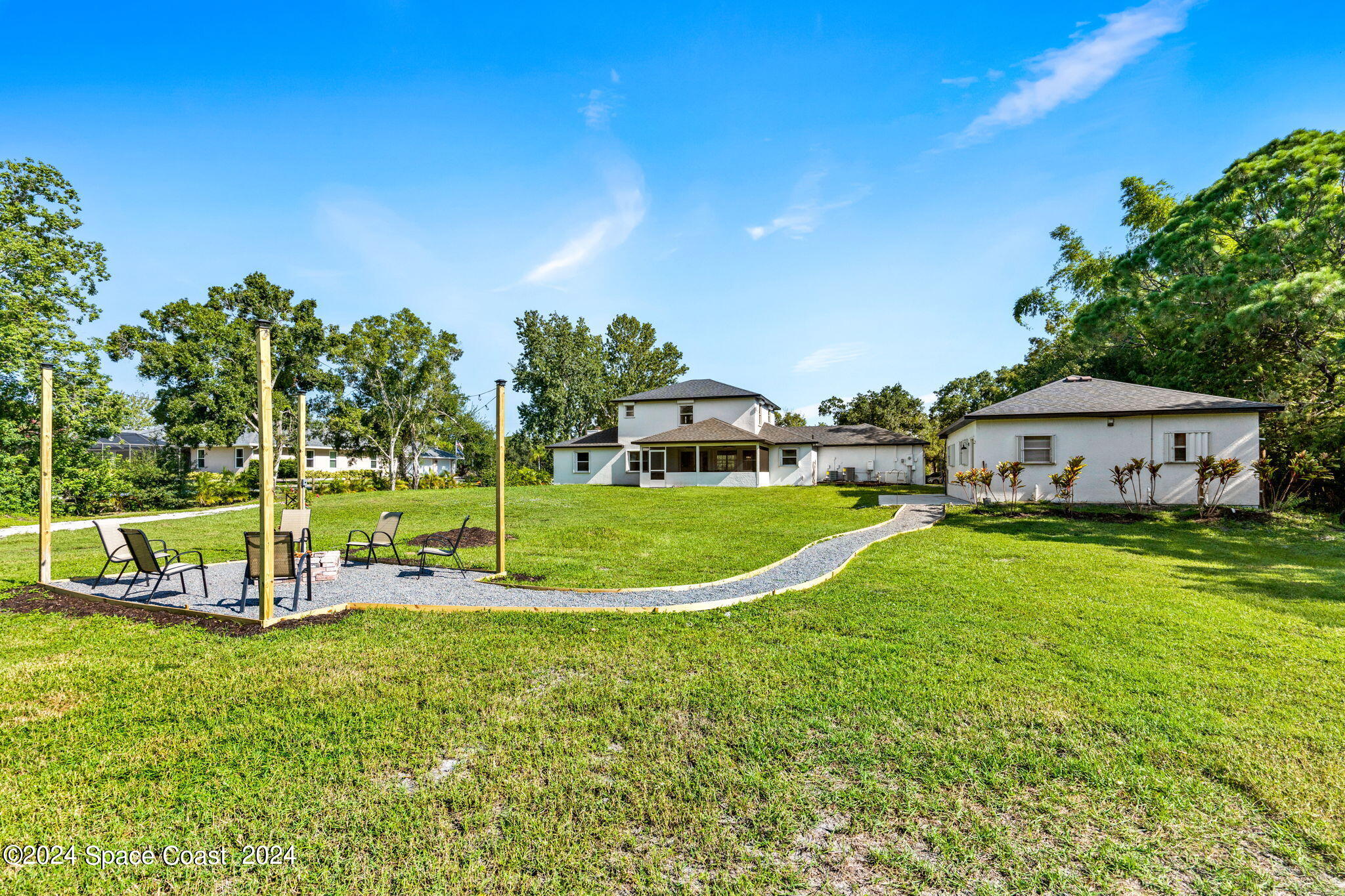 4185 Carolwood Drive