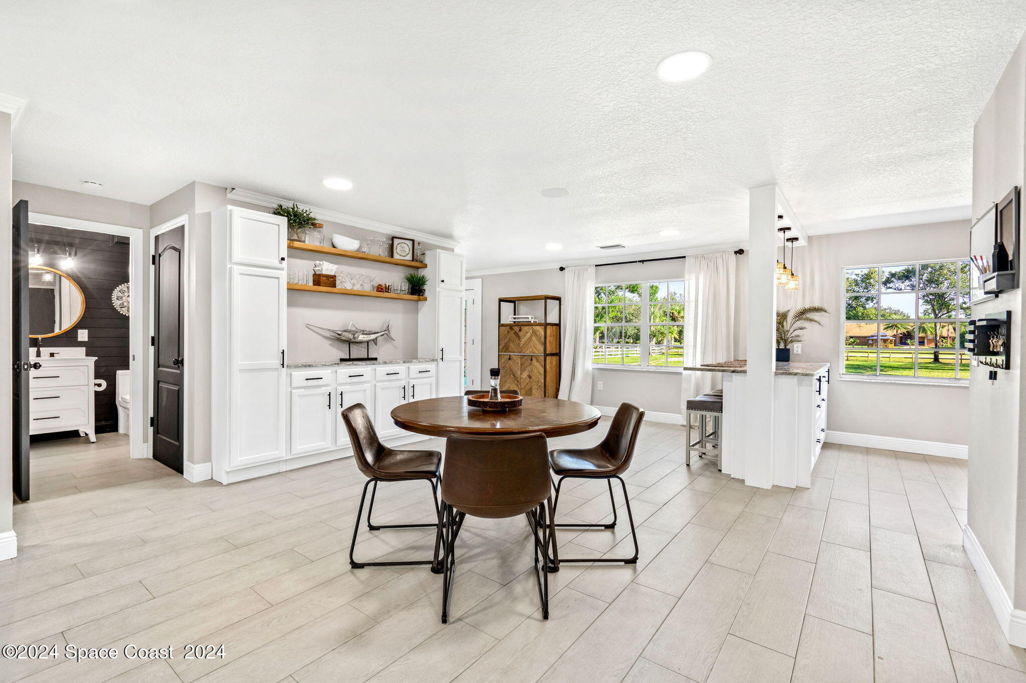 4185 Carolwood Drive