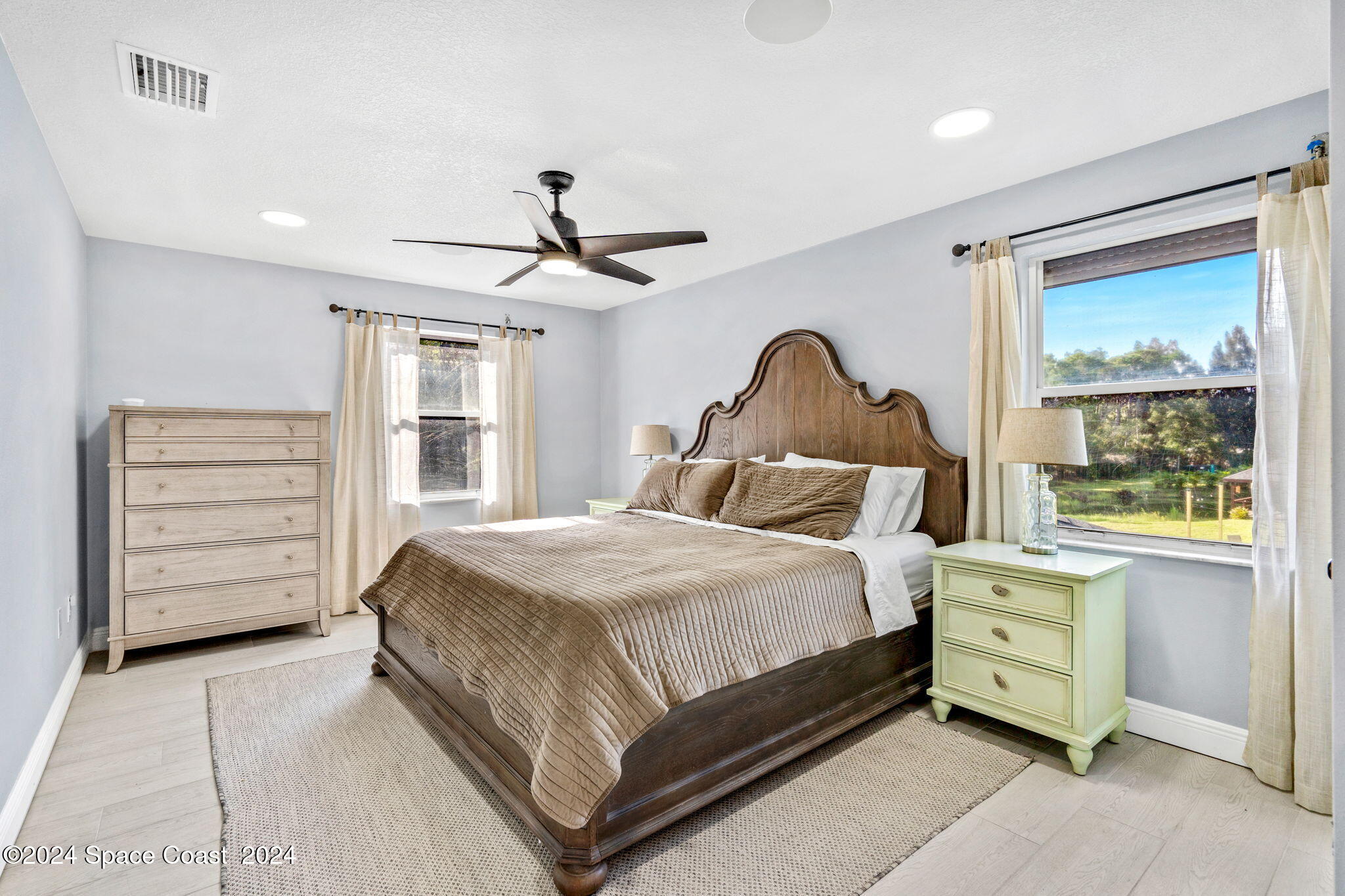 4185 Carolwood Drive
