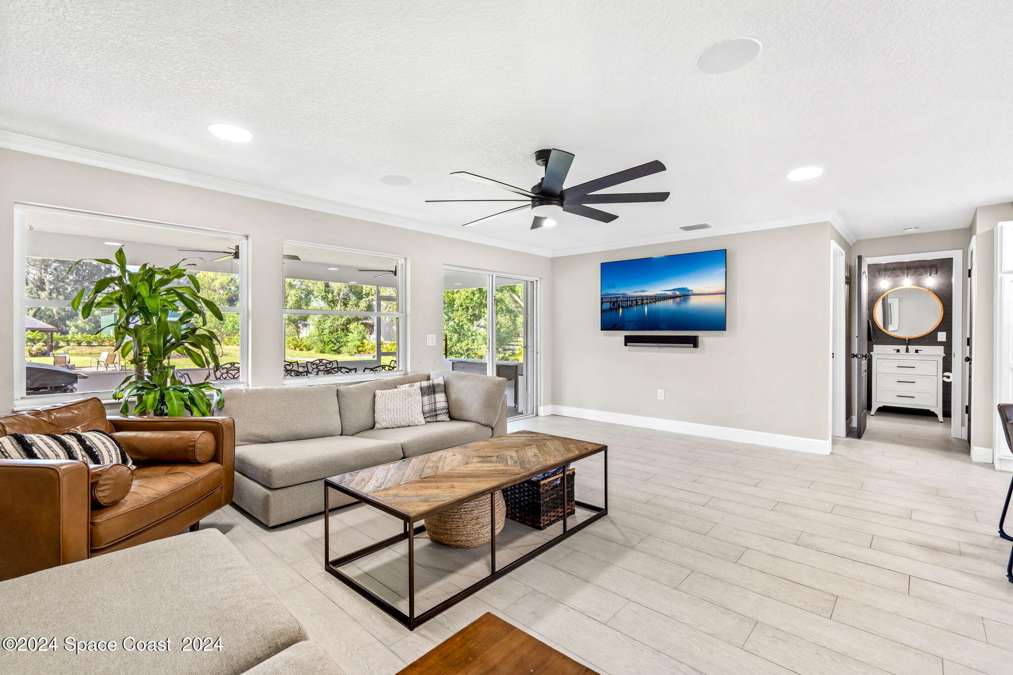 4185 Carolwood Drive