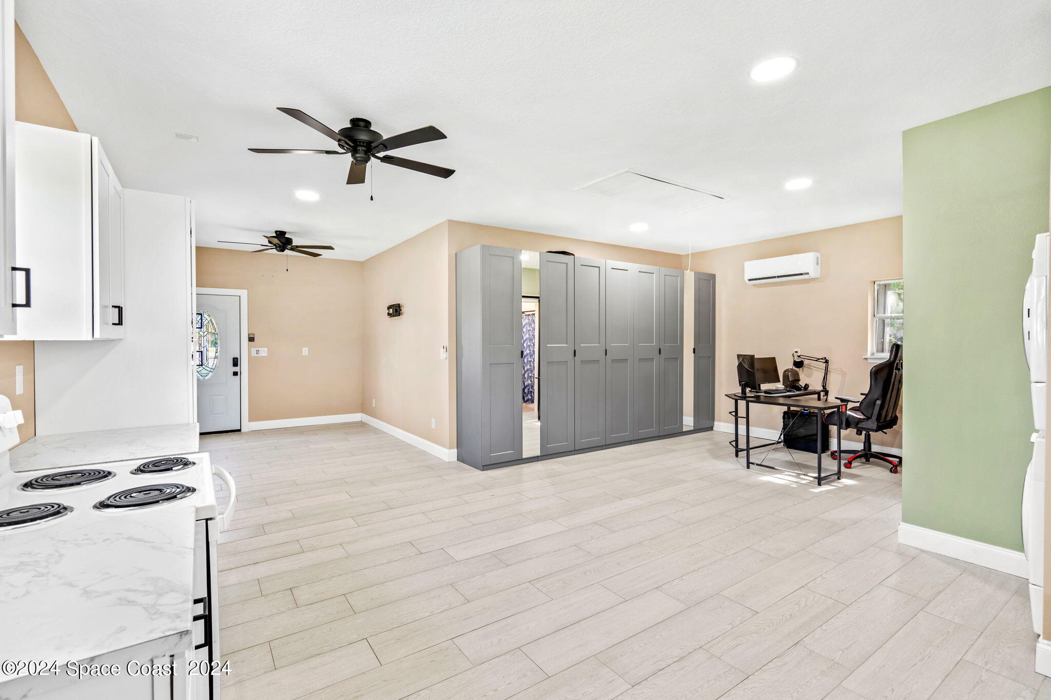 4185 Carolwood Drive