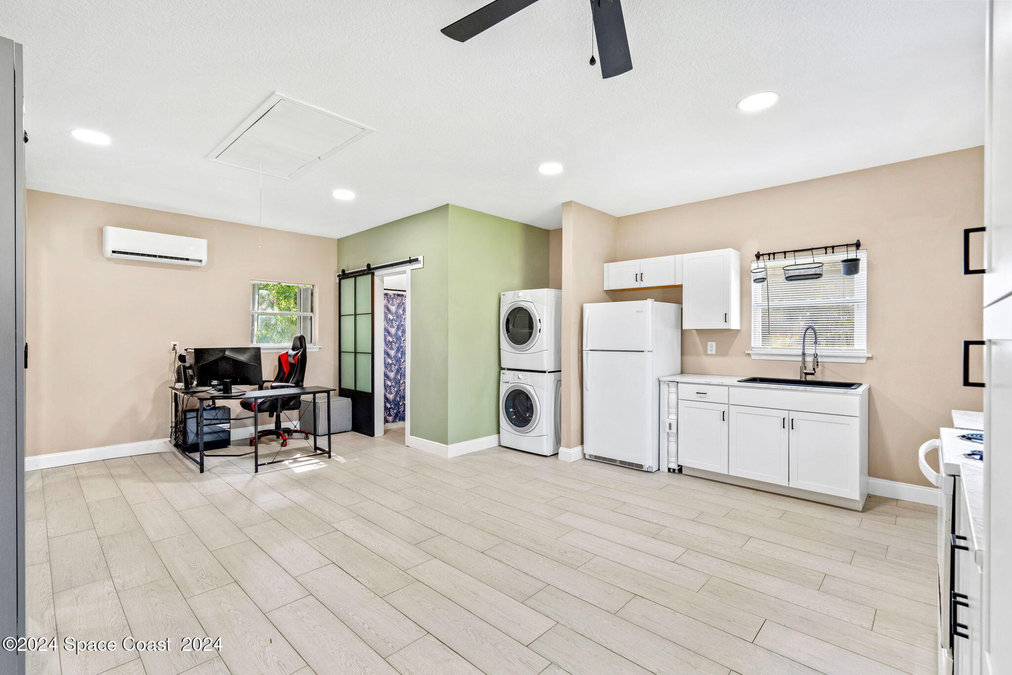 4185 Carolwood Drive