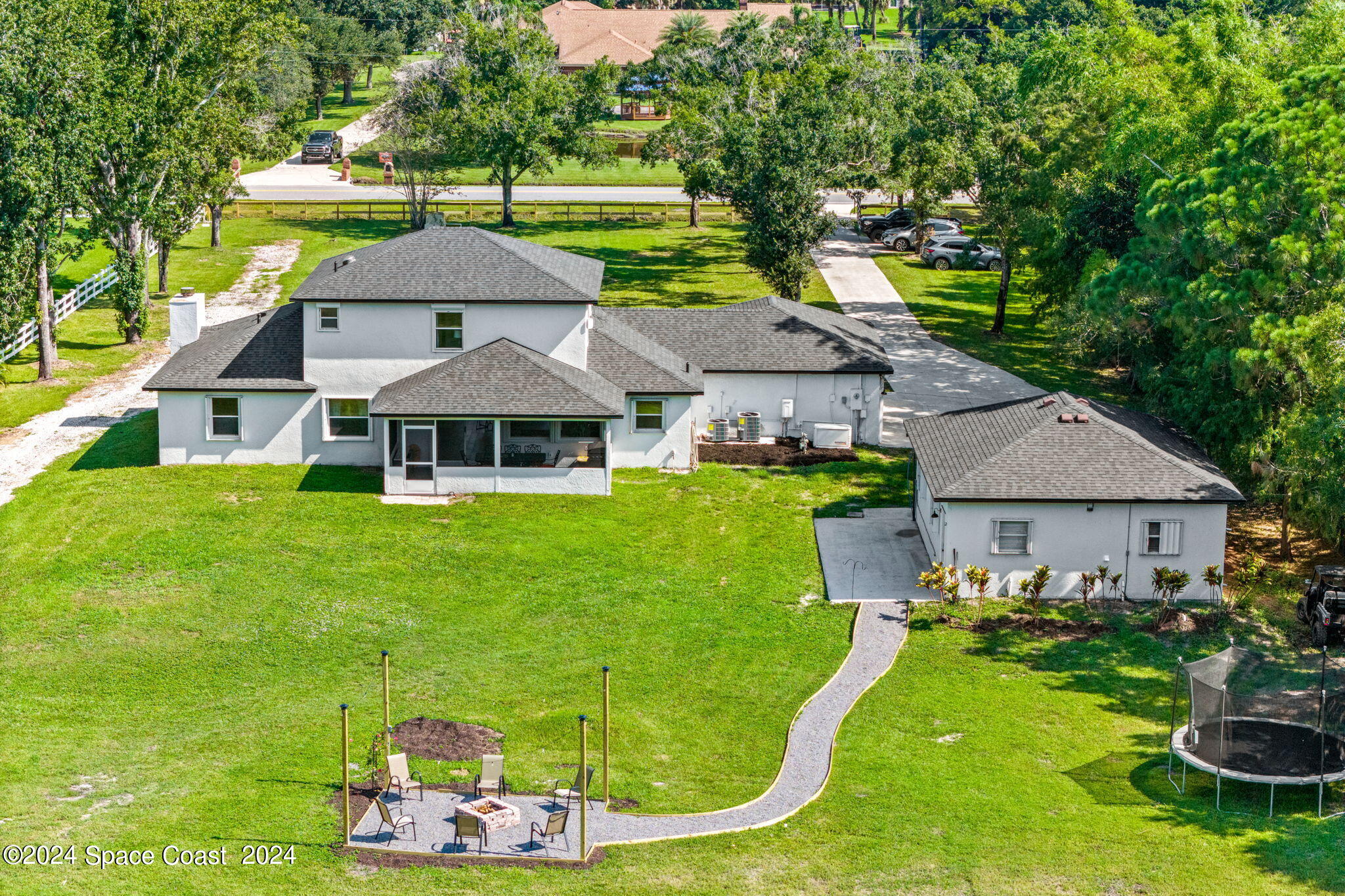 4185 Carolwood Drive