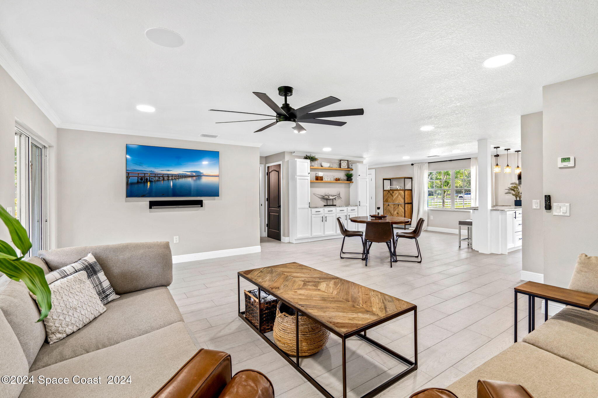 4185 Carolwood Drive