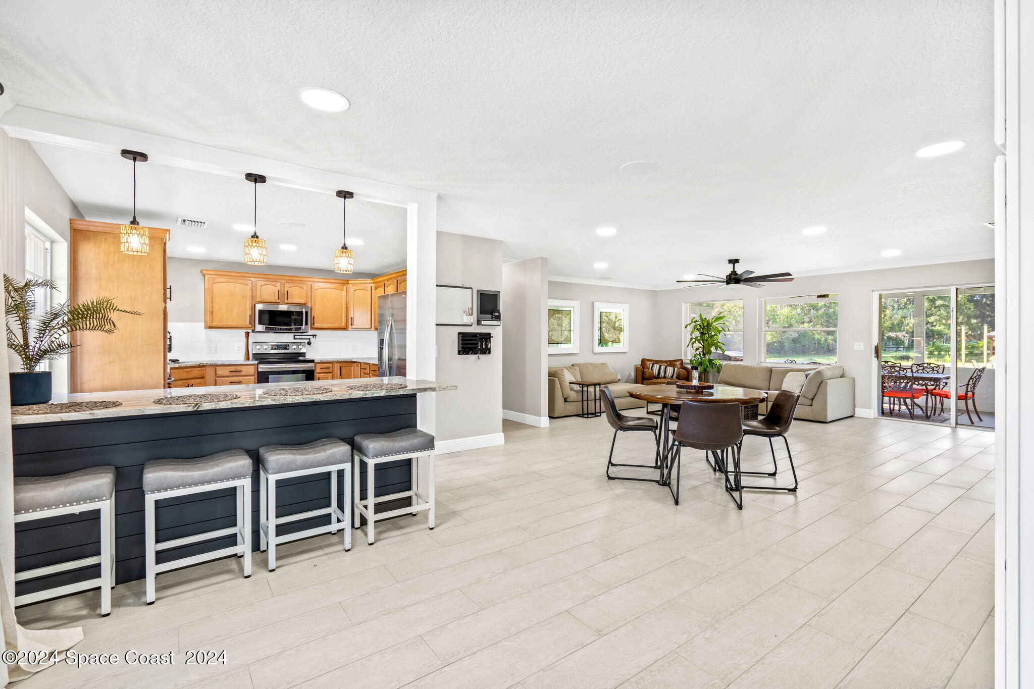 4185 Carolwood Drive