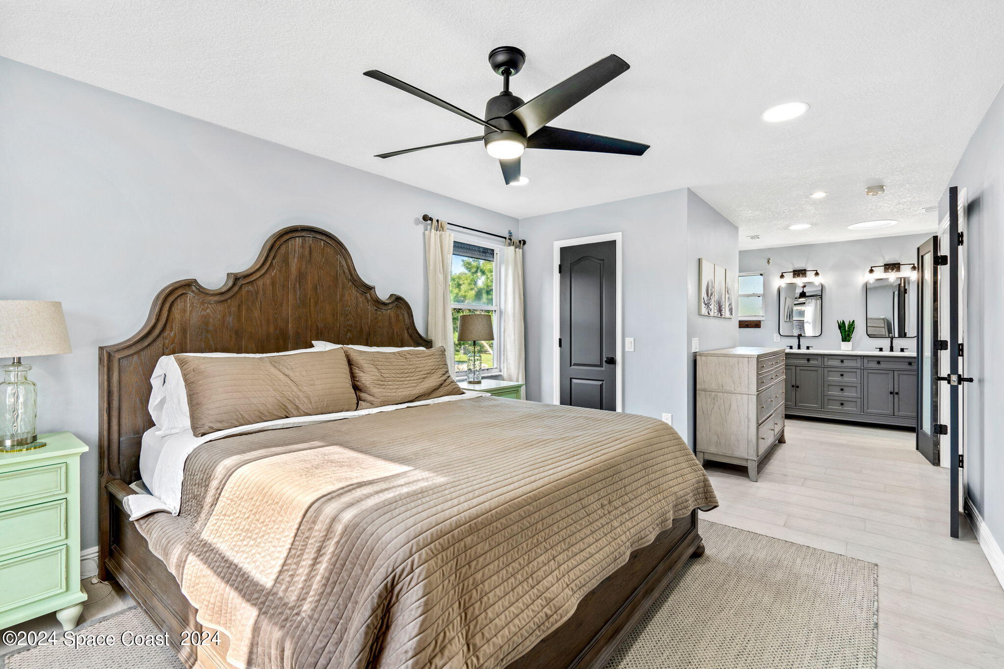 4185 Carolwood Drive