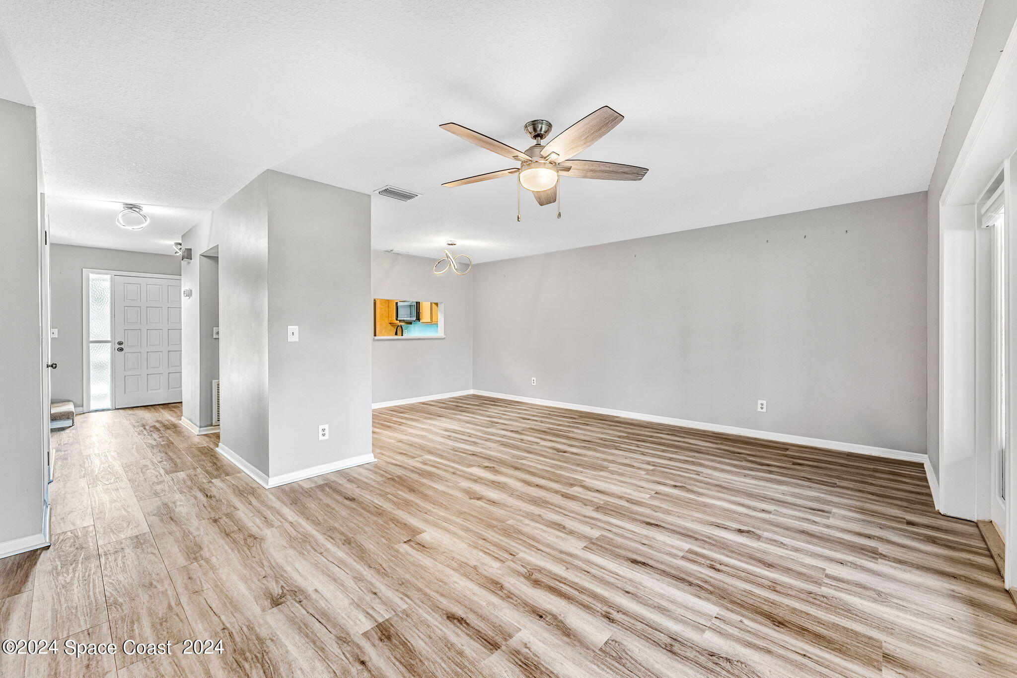 428 Hawthorne Court