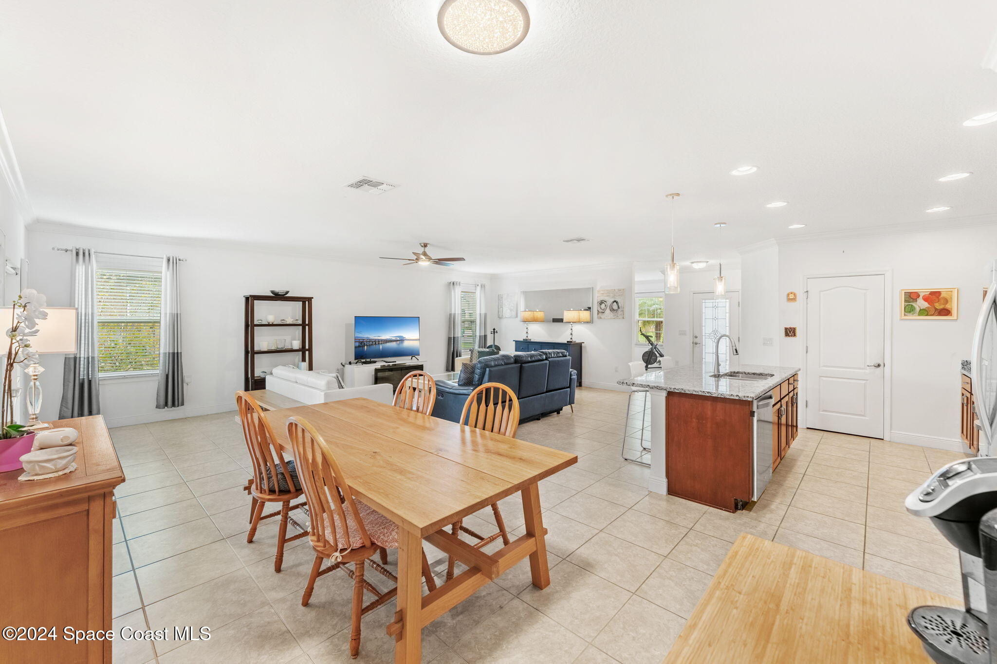 2012 Lune Court