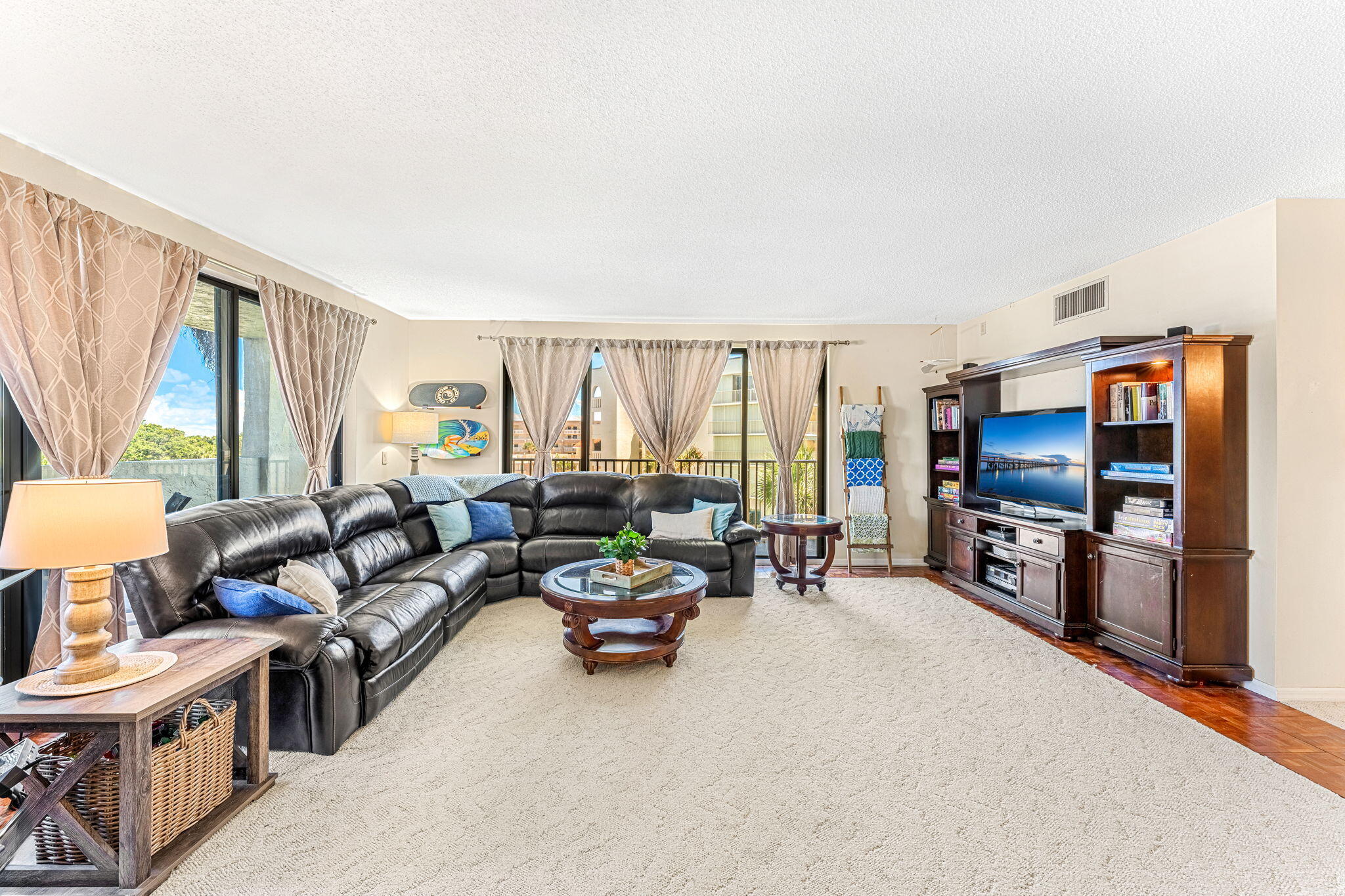 750 N Atlantic Avenue, 301