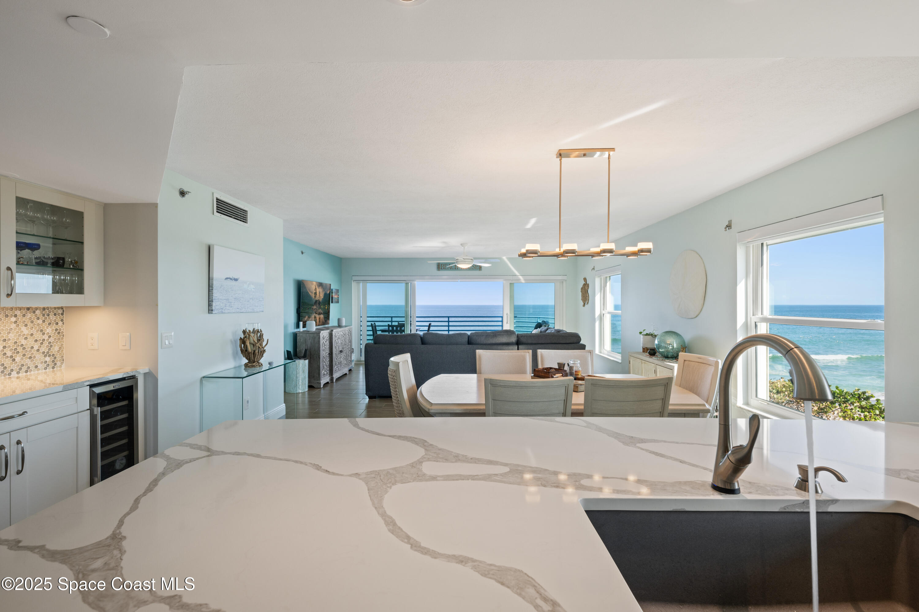 581 Highway A1A, 502