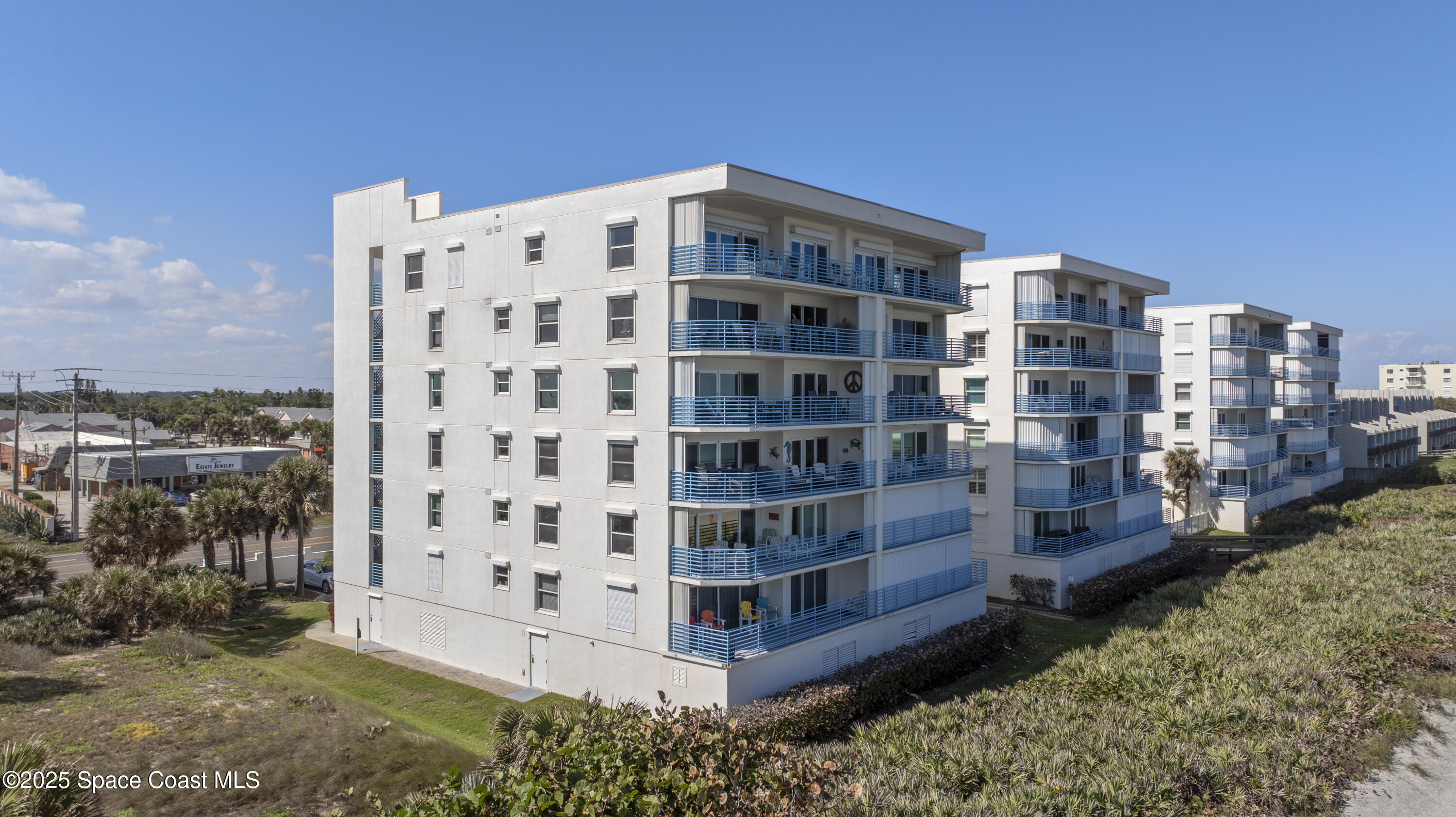 581 Highway A1A, 502