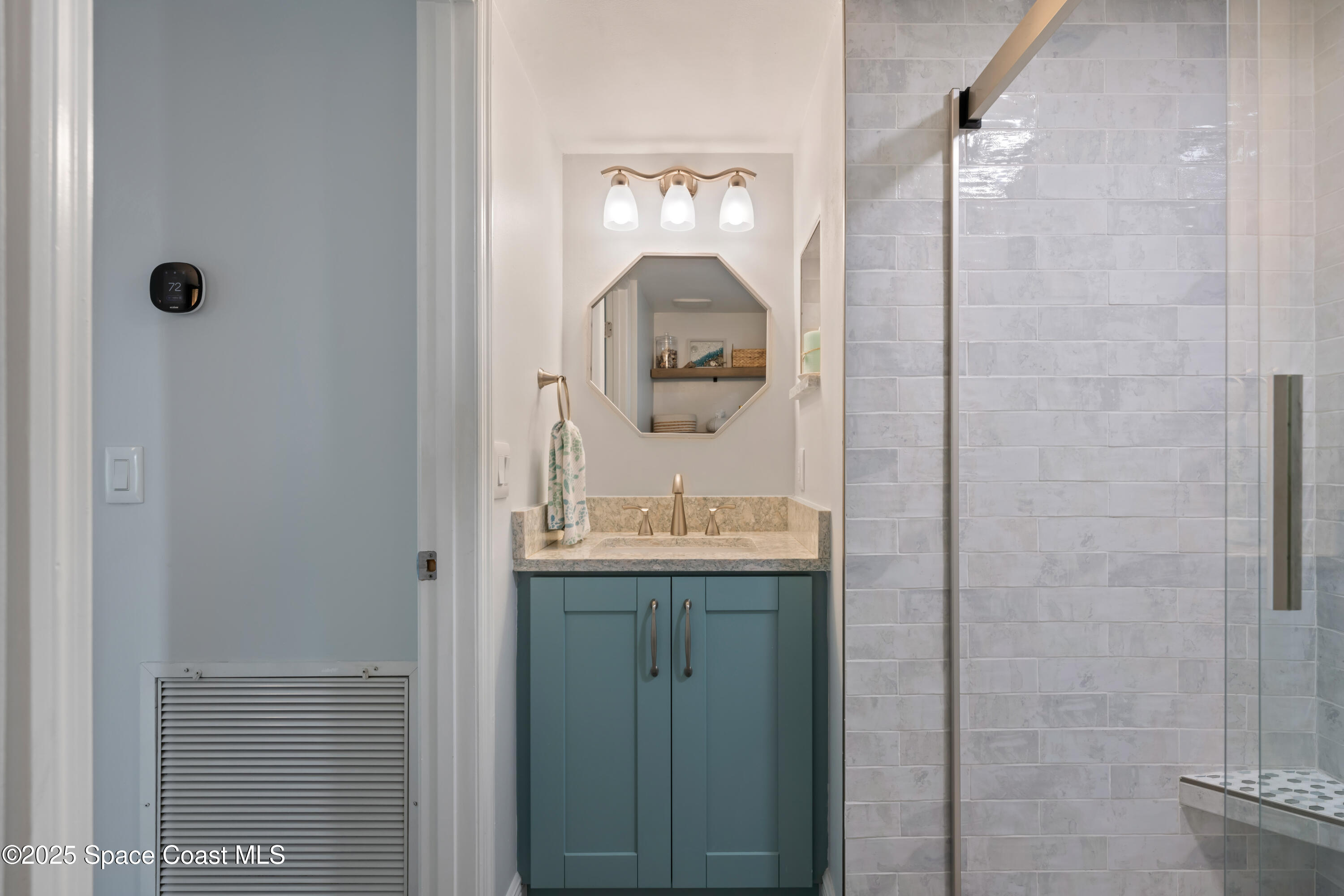 581 Highway A1A, 502