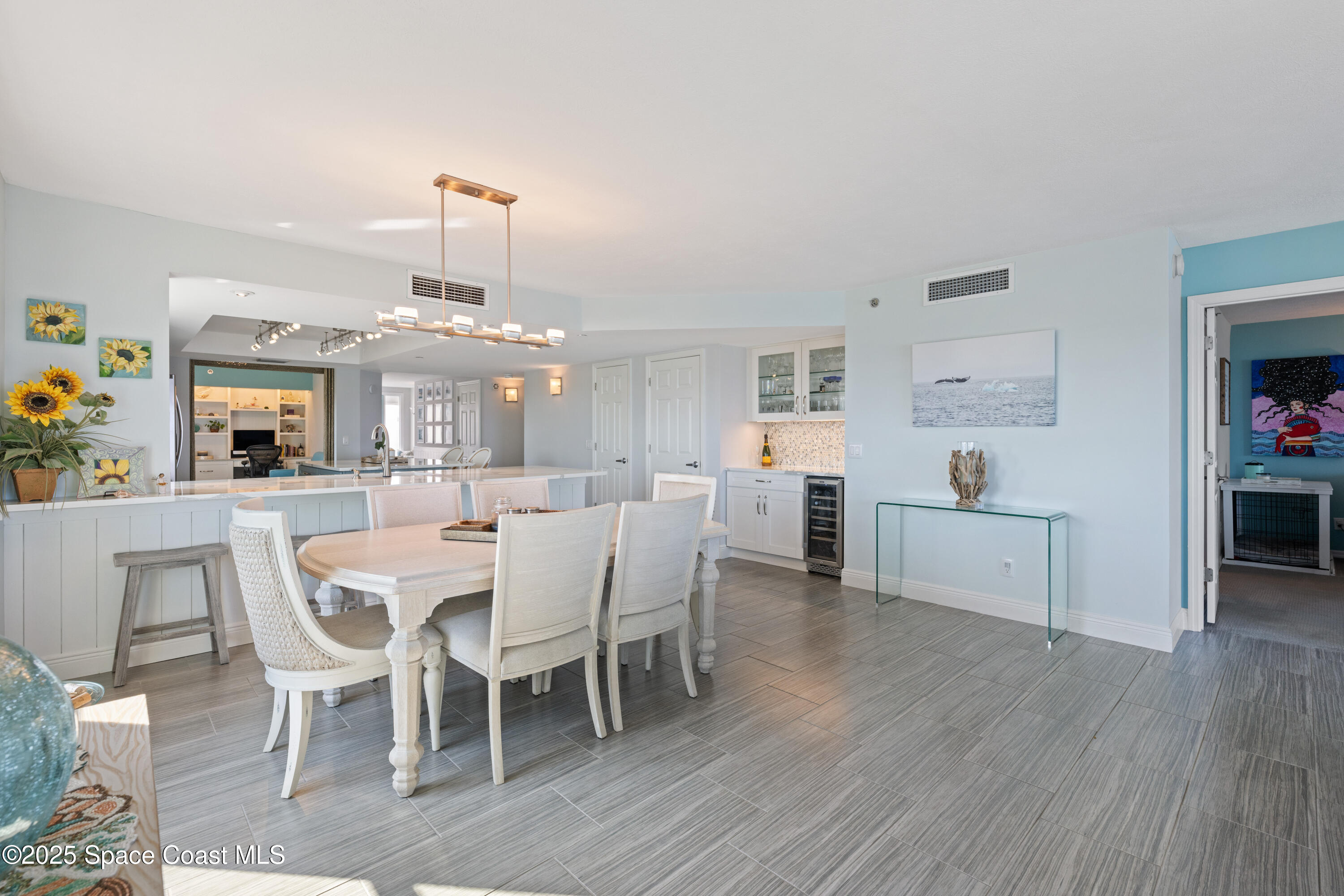 581 Highway A1A, 502