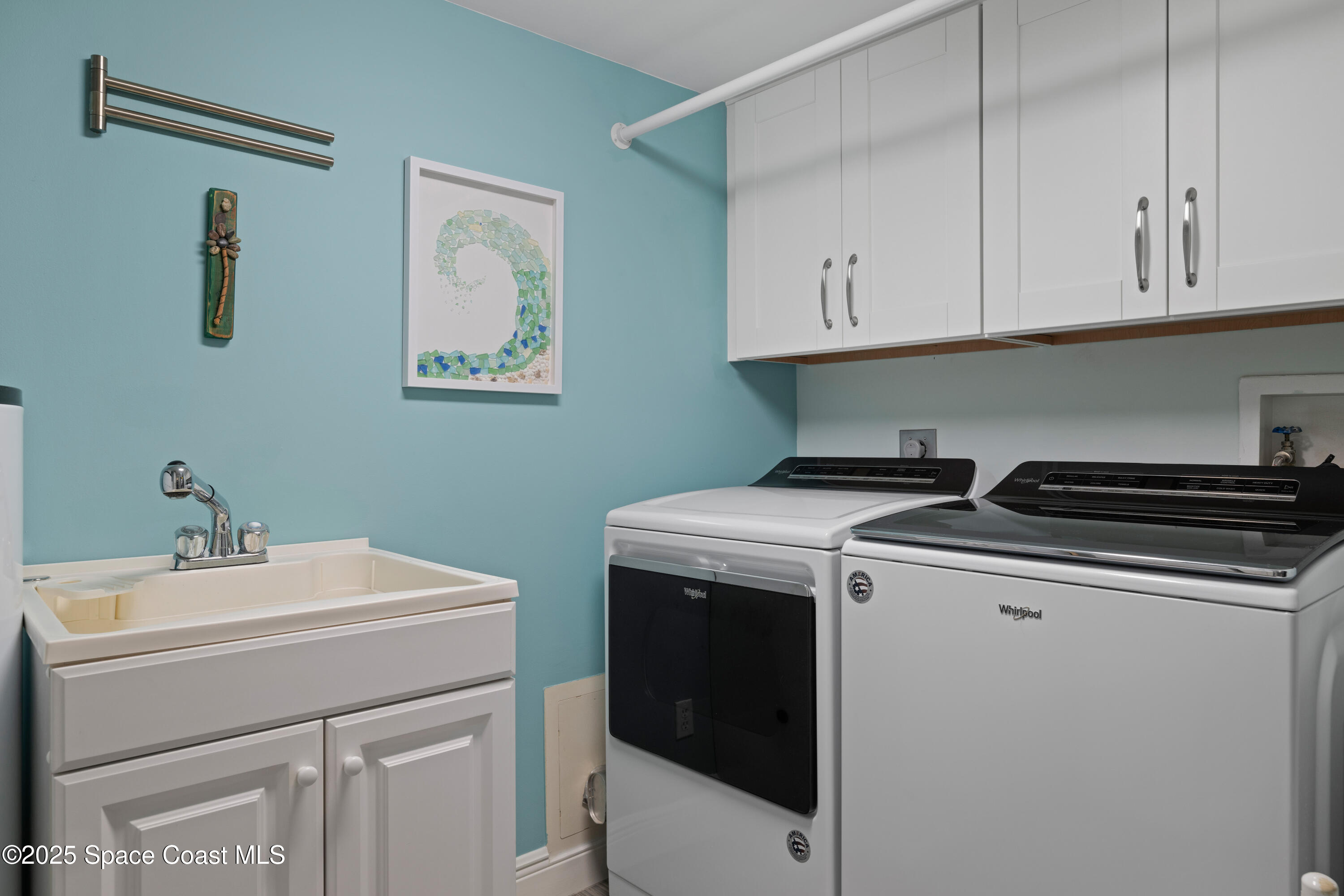 581 Highway A1A, 502