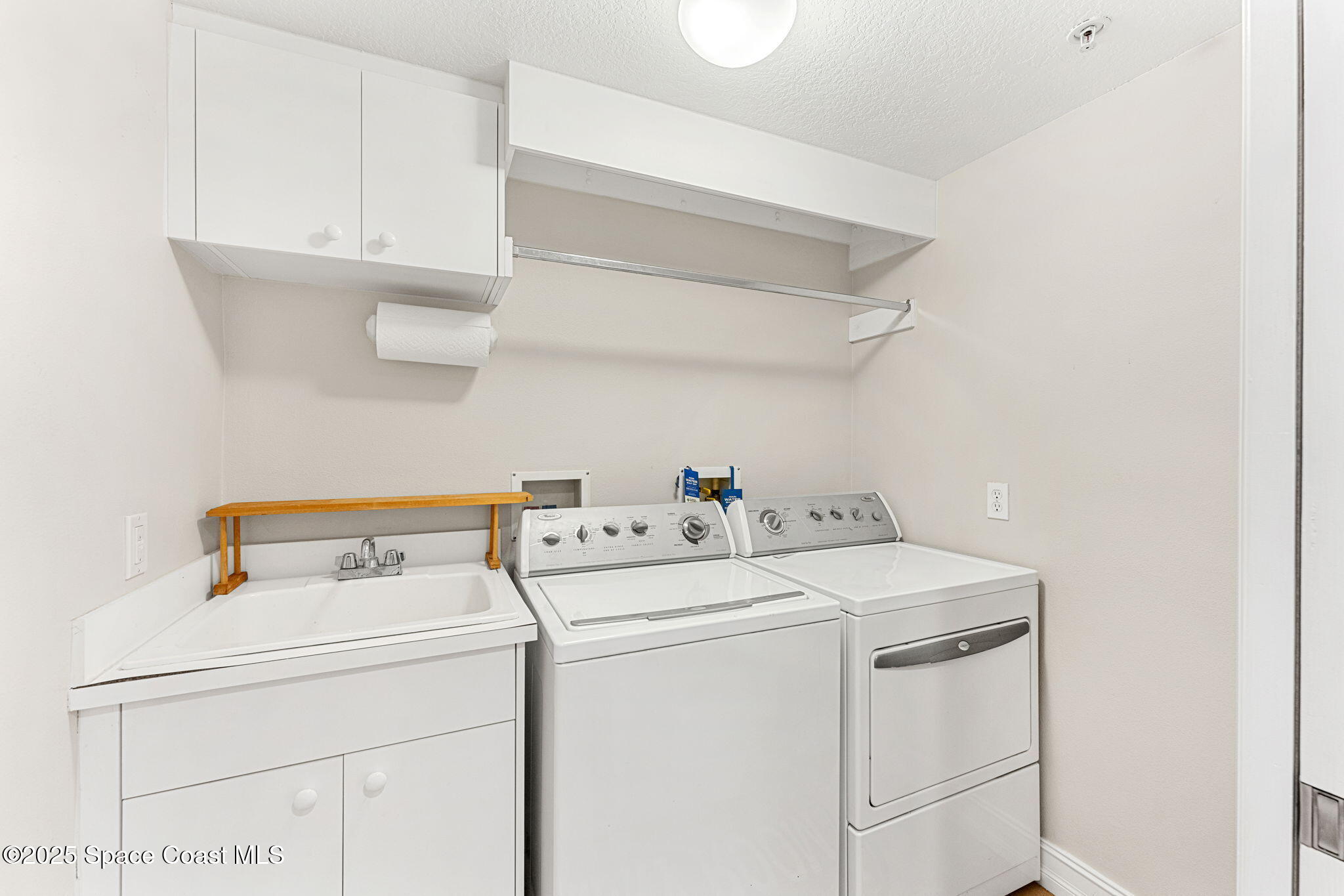 480 Sail Lane, 303