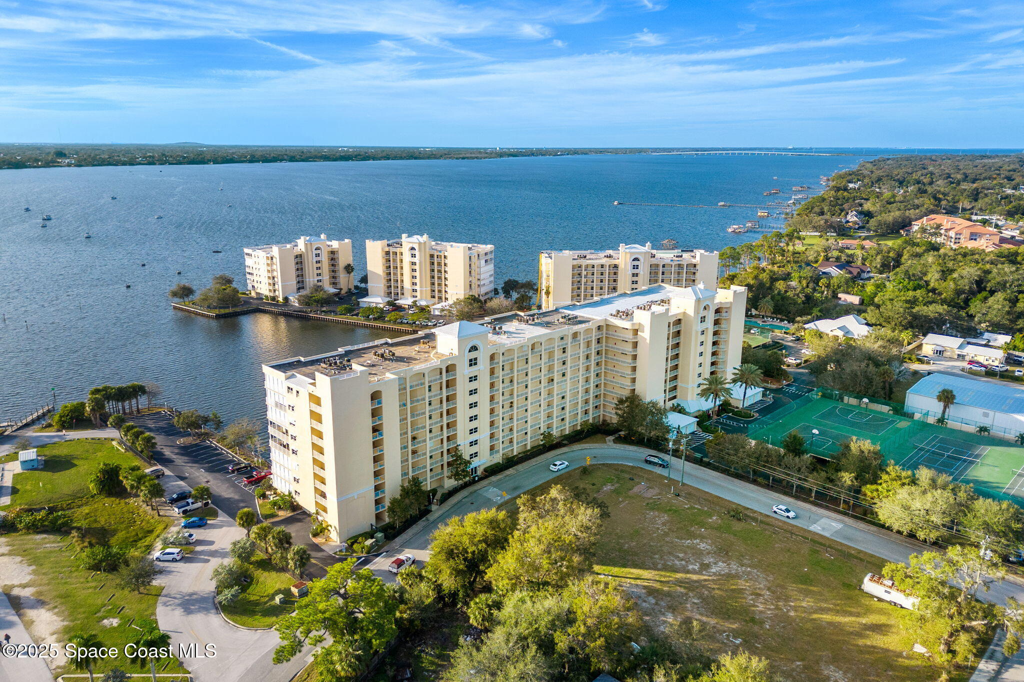 480 Sail Lane, 303