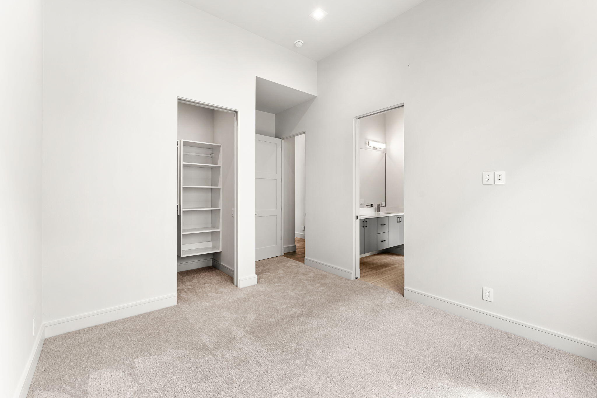 6434 Modern Duran Drive