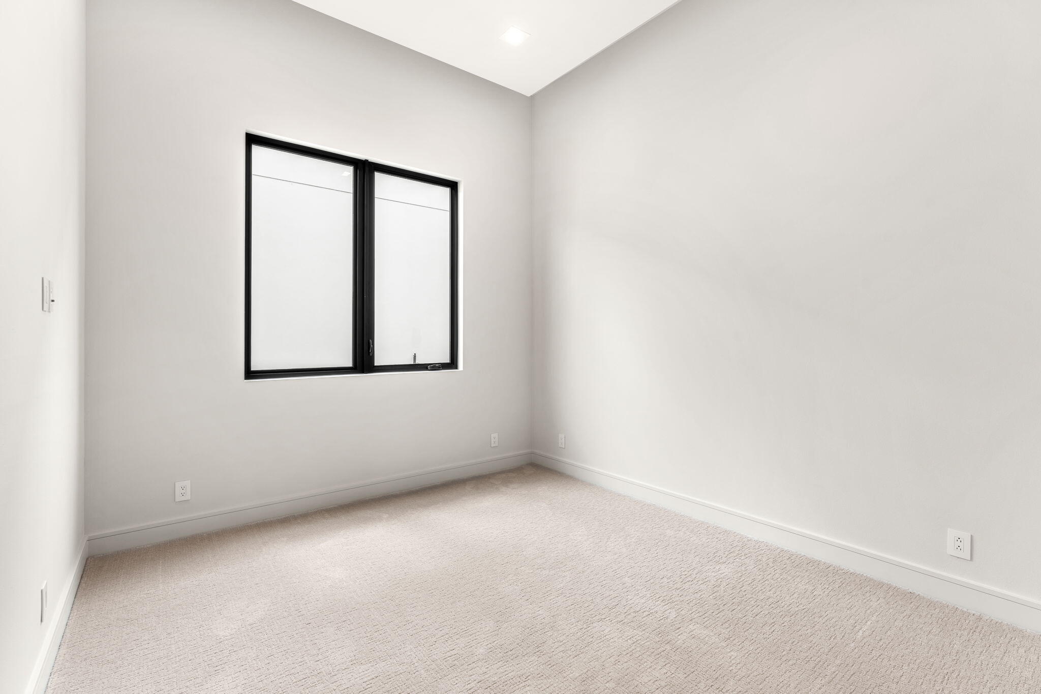 6434 Modern Duran Drive