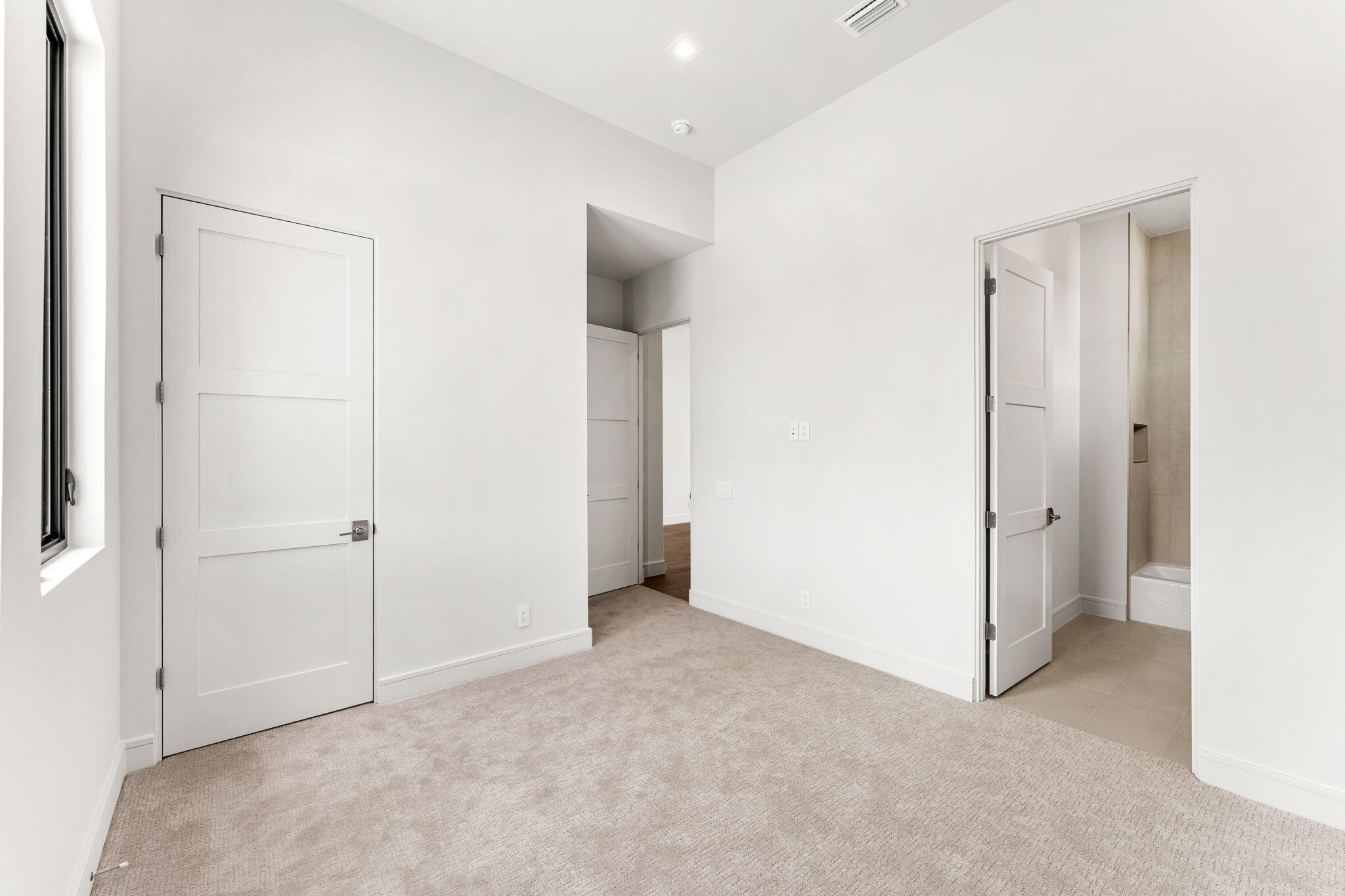 6434 Modern Duran Drive